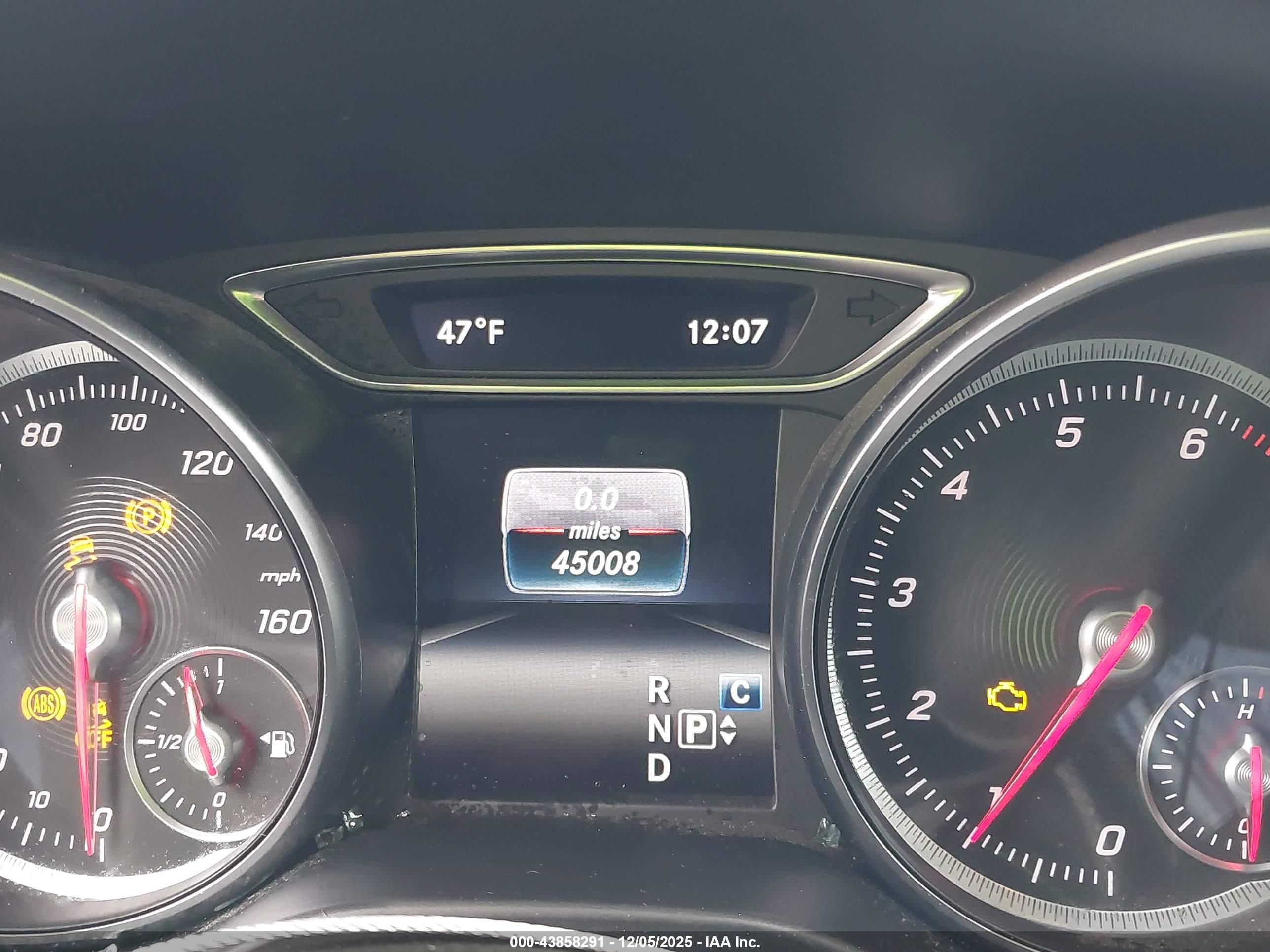 MERCEDES-BENZ GLA image 7