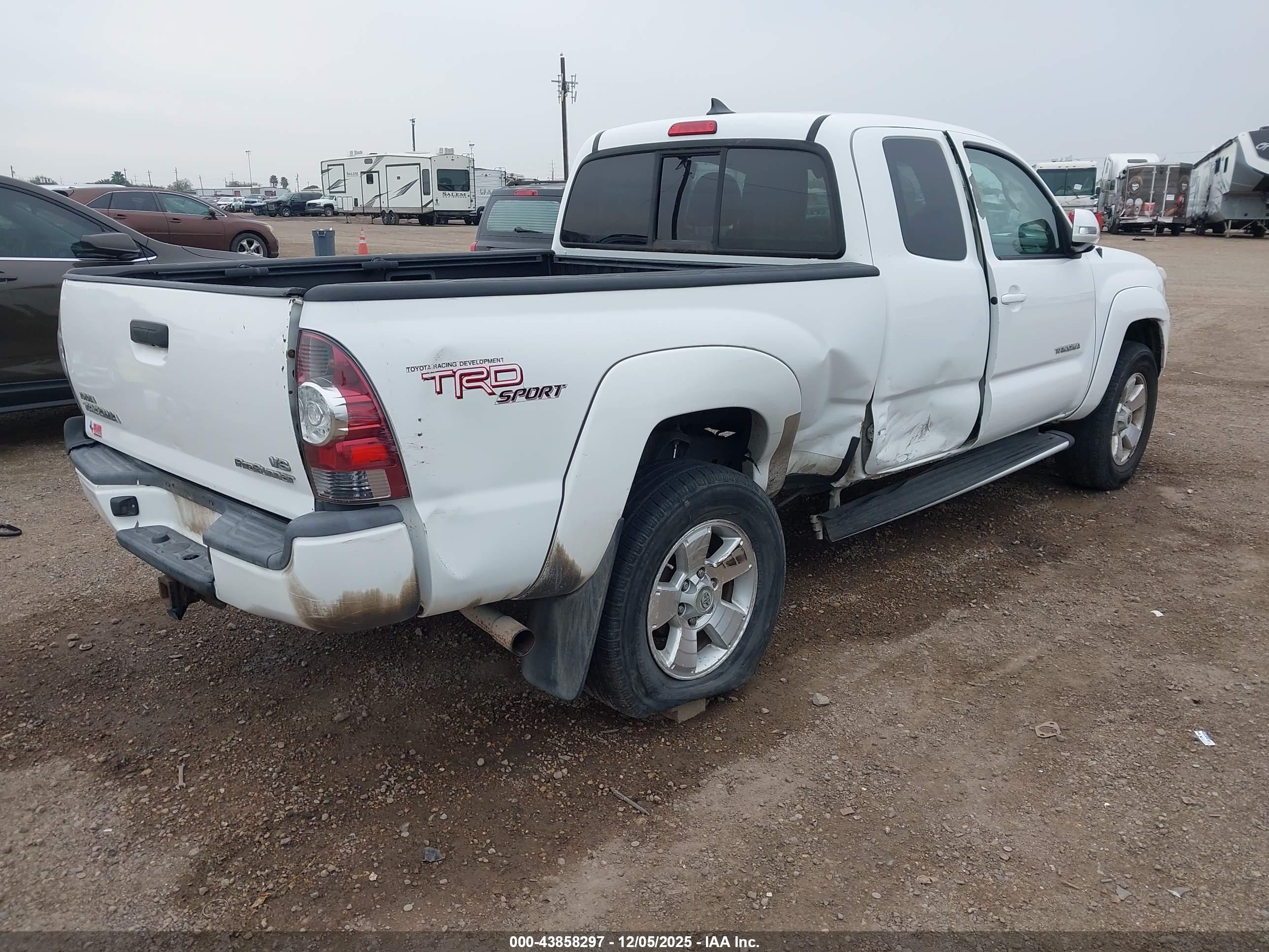 TOYOTA TACOMA image 4