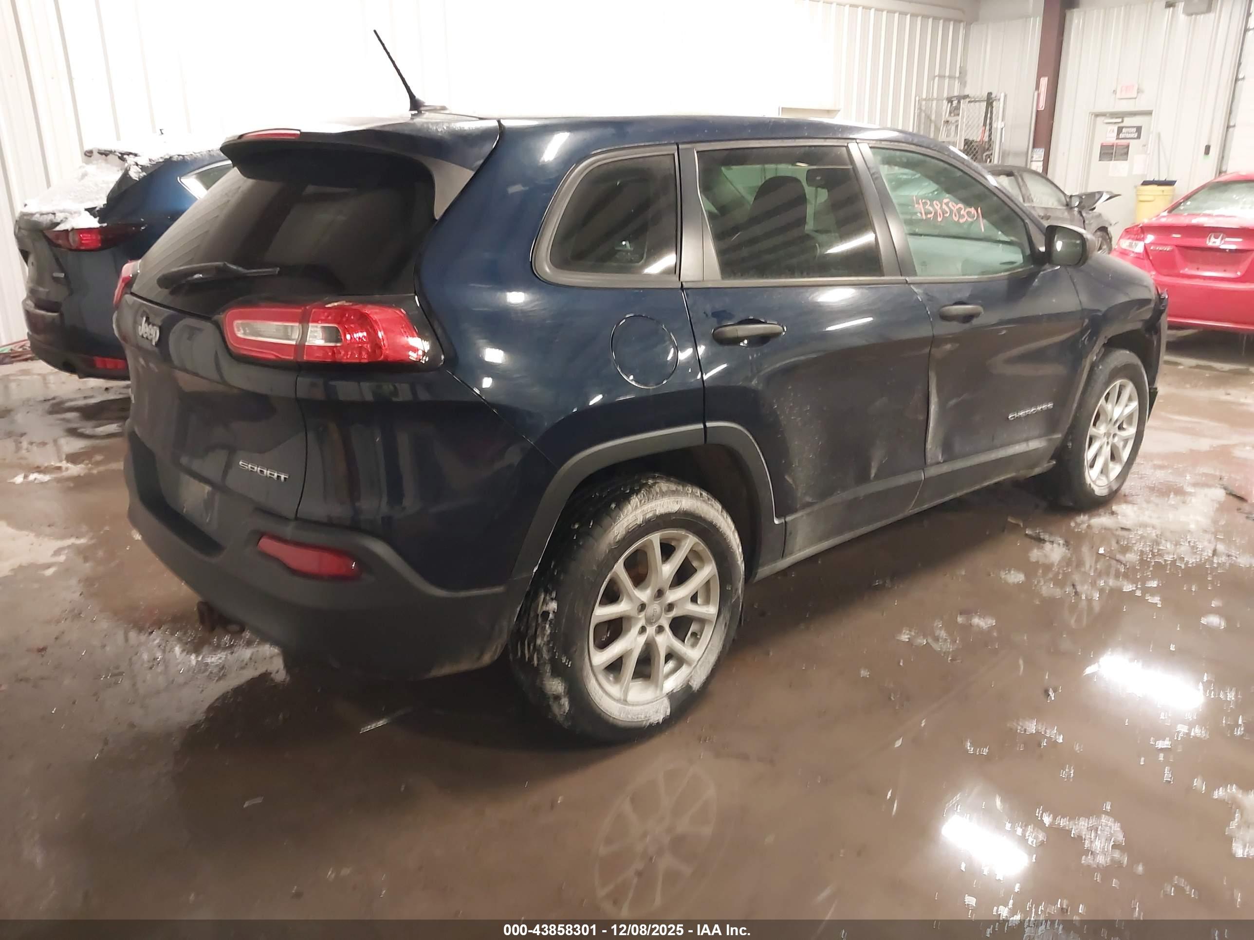 JEEP CHEROKEE image 4