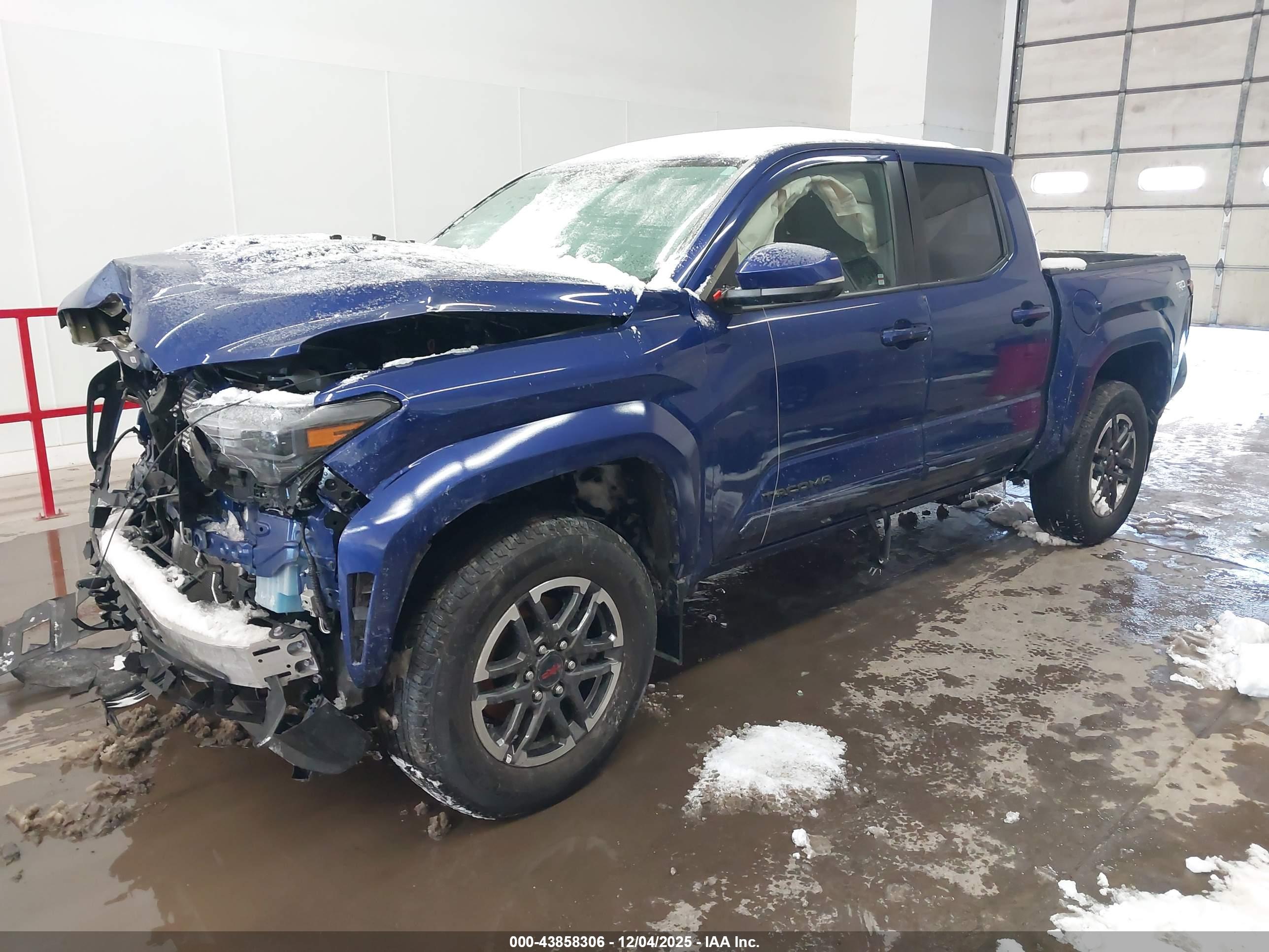 TOYOTA TACOMA image 2