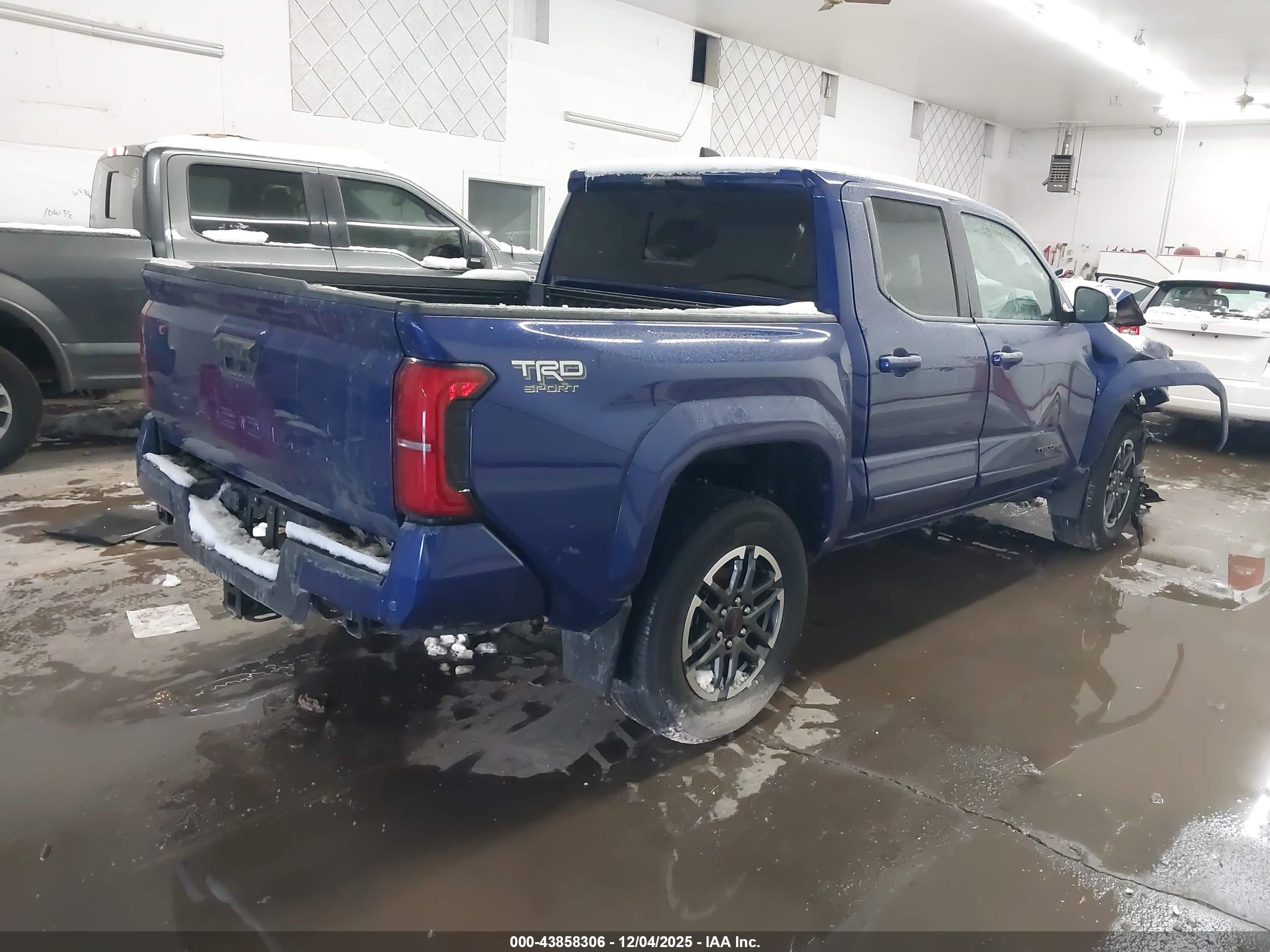 TOYOTA TACOMA image 4