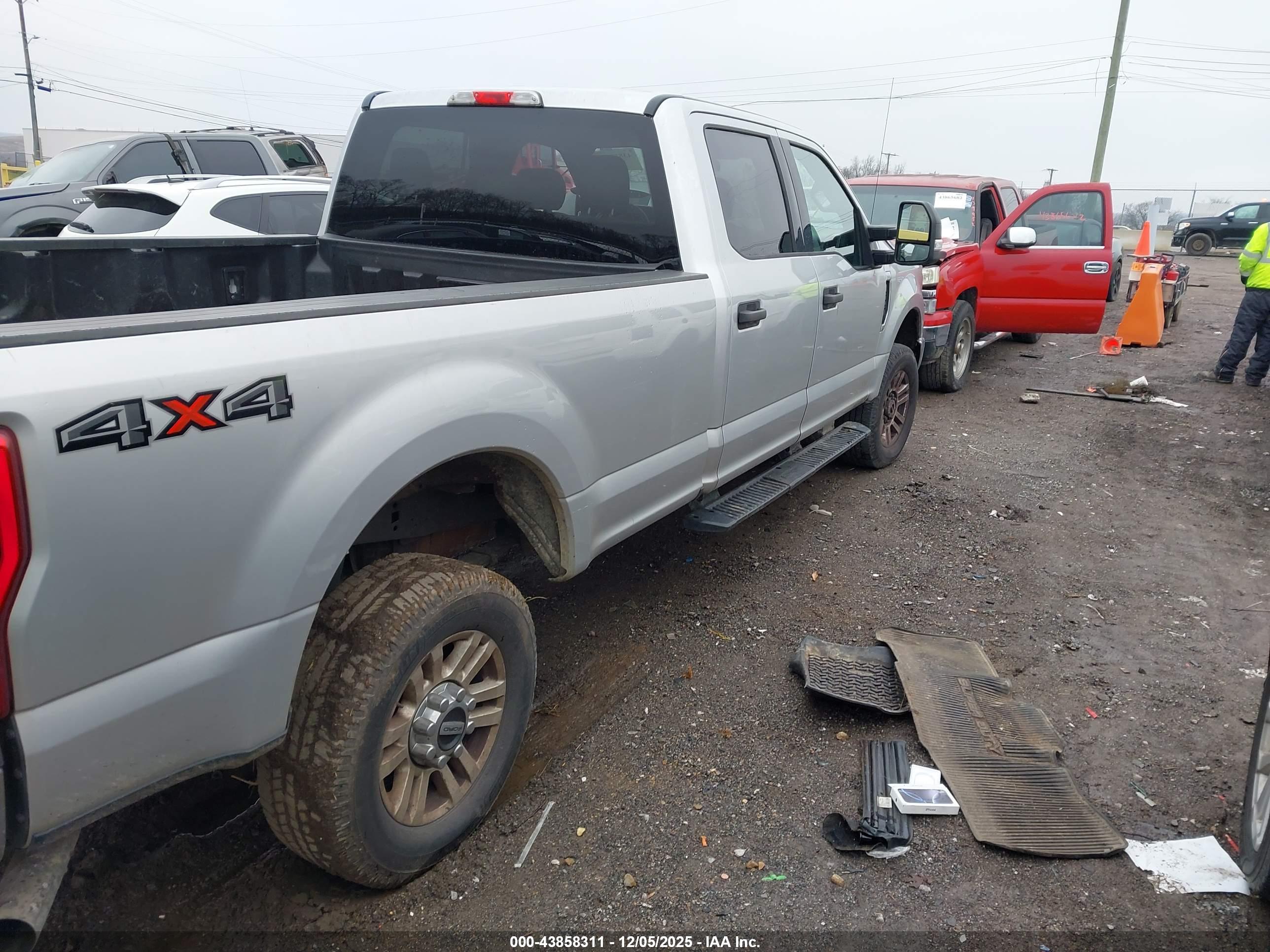 FORD F-250 image 4