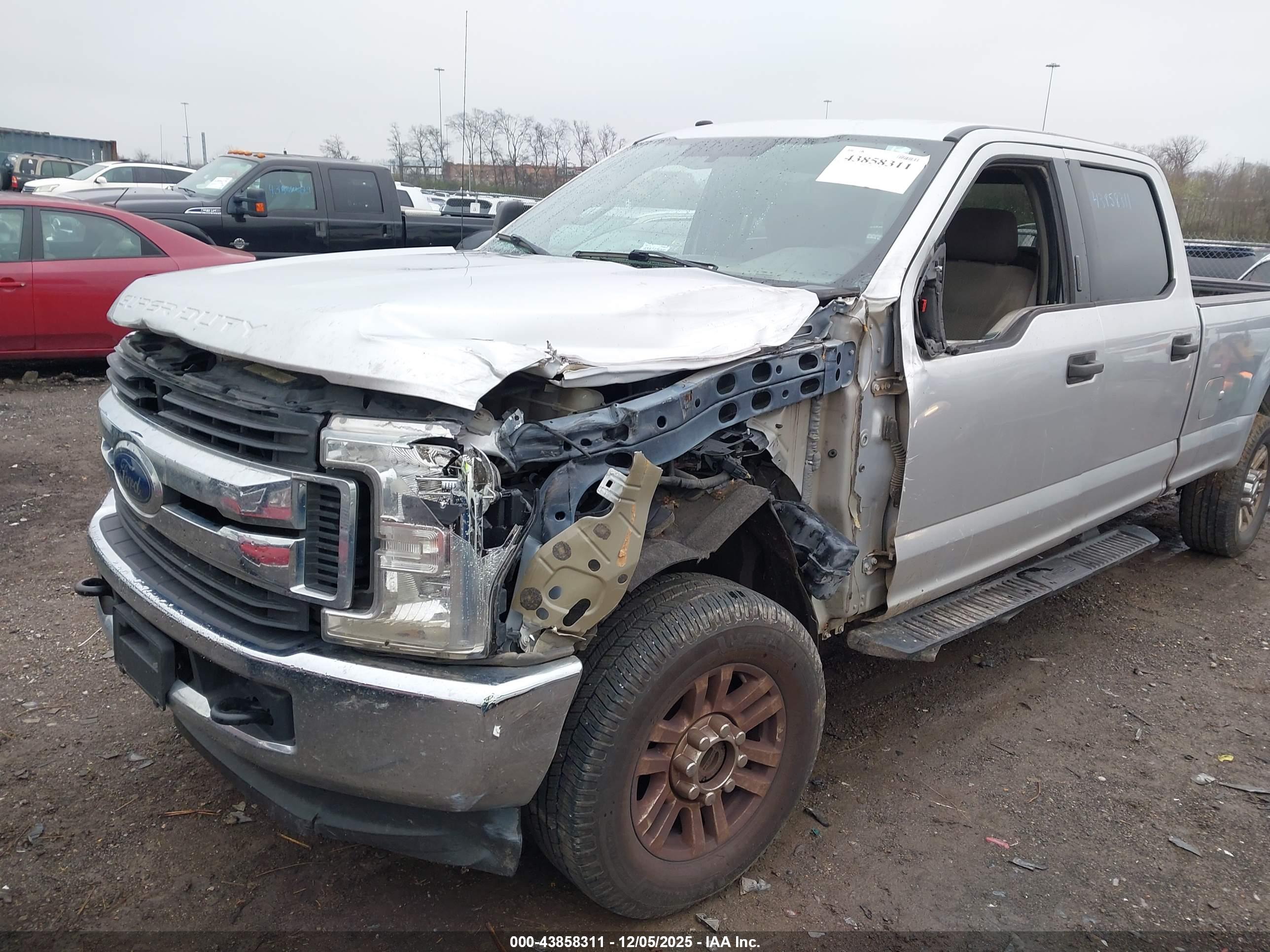FORD F-250 image 6