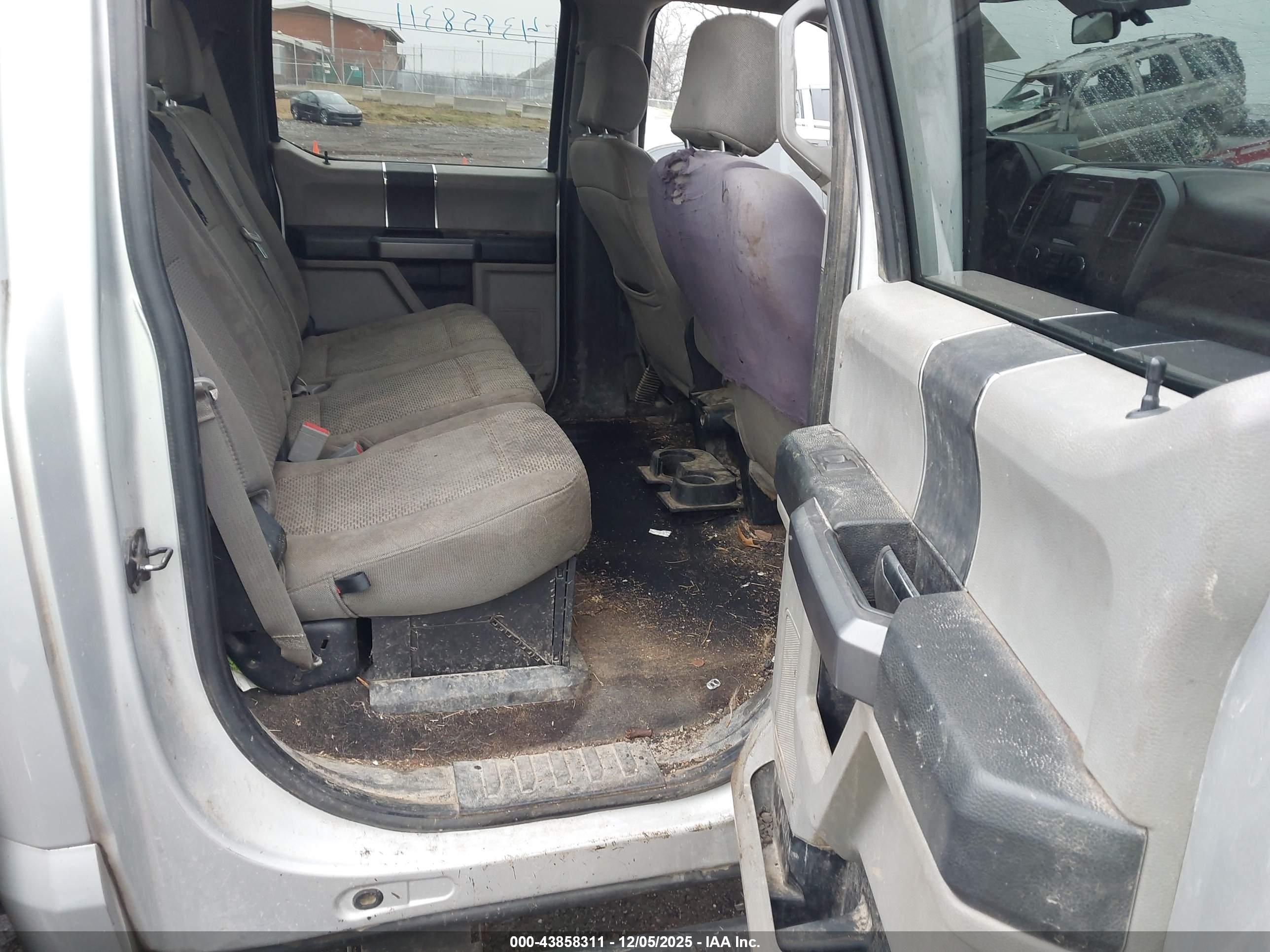 FORD F-250 image 8