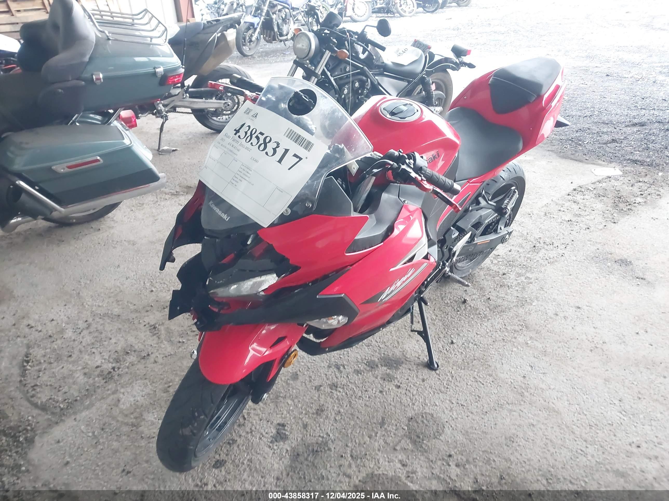 KAWASAKI EX400 image 2