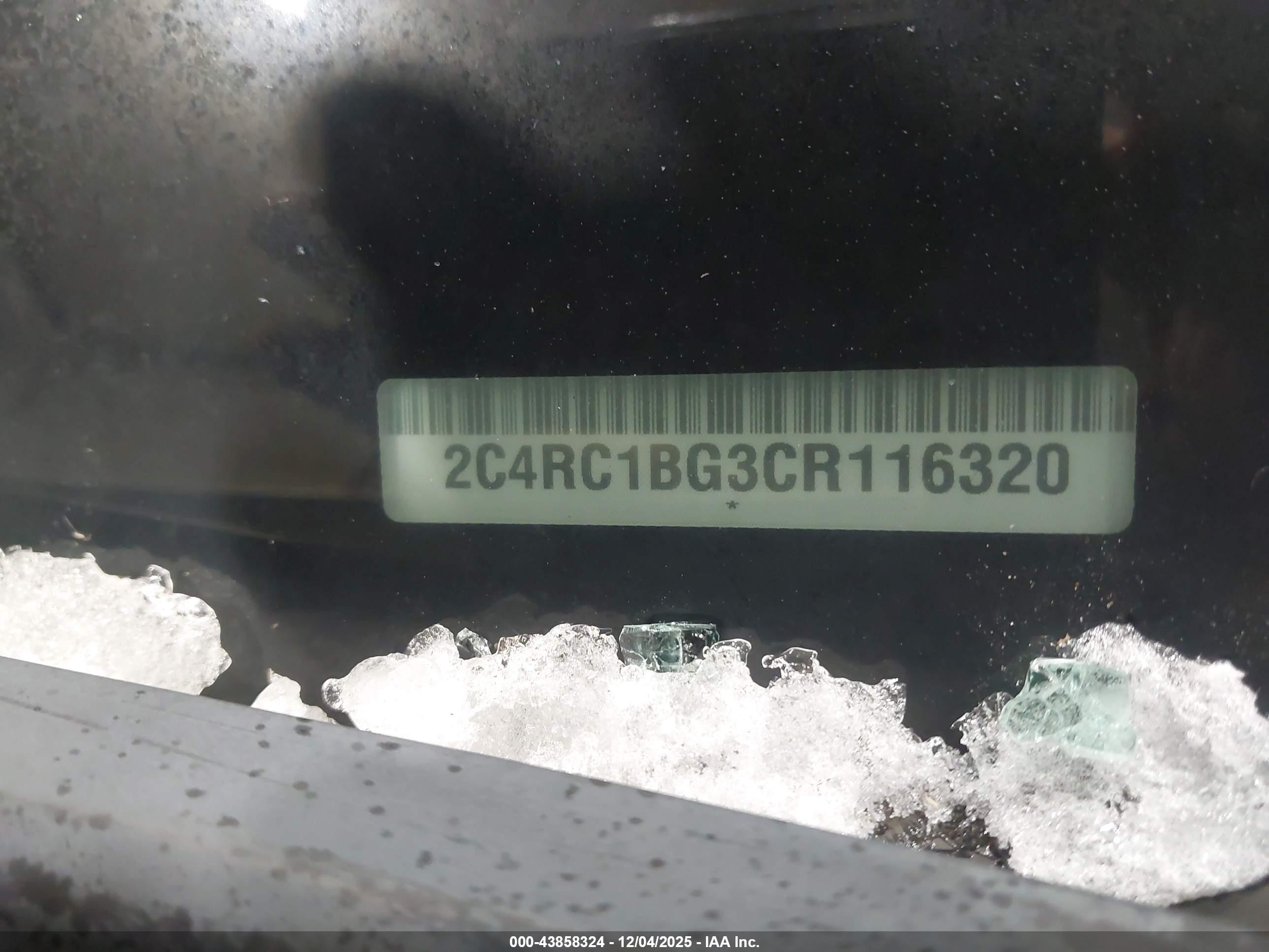 CHRYSLER TOWN image 9