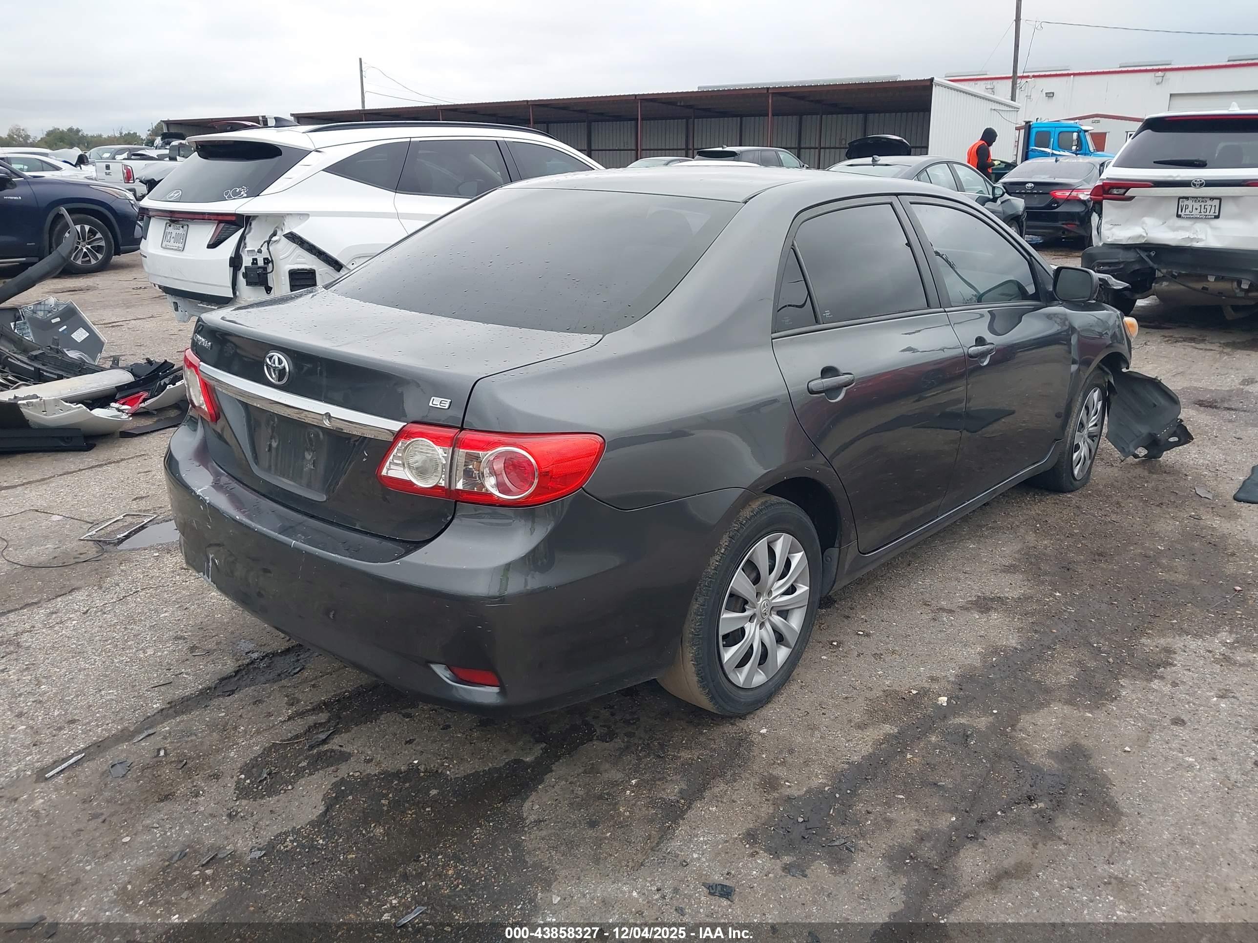 TOYOTA COROLLA image 4