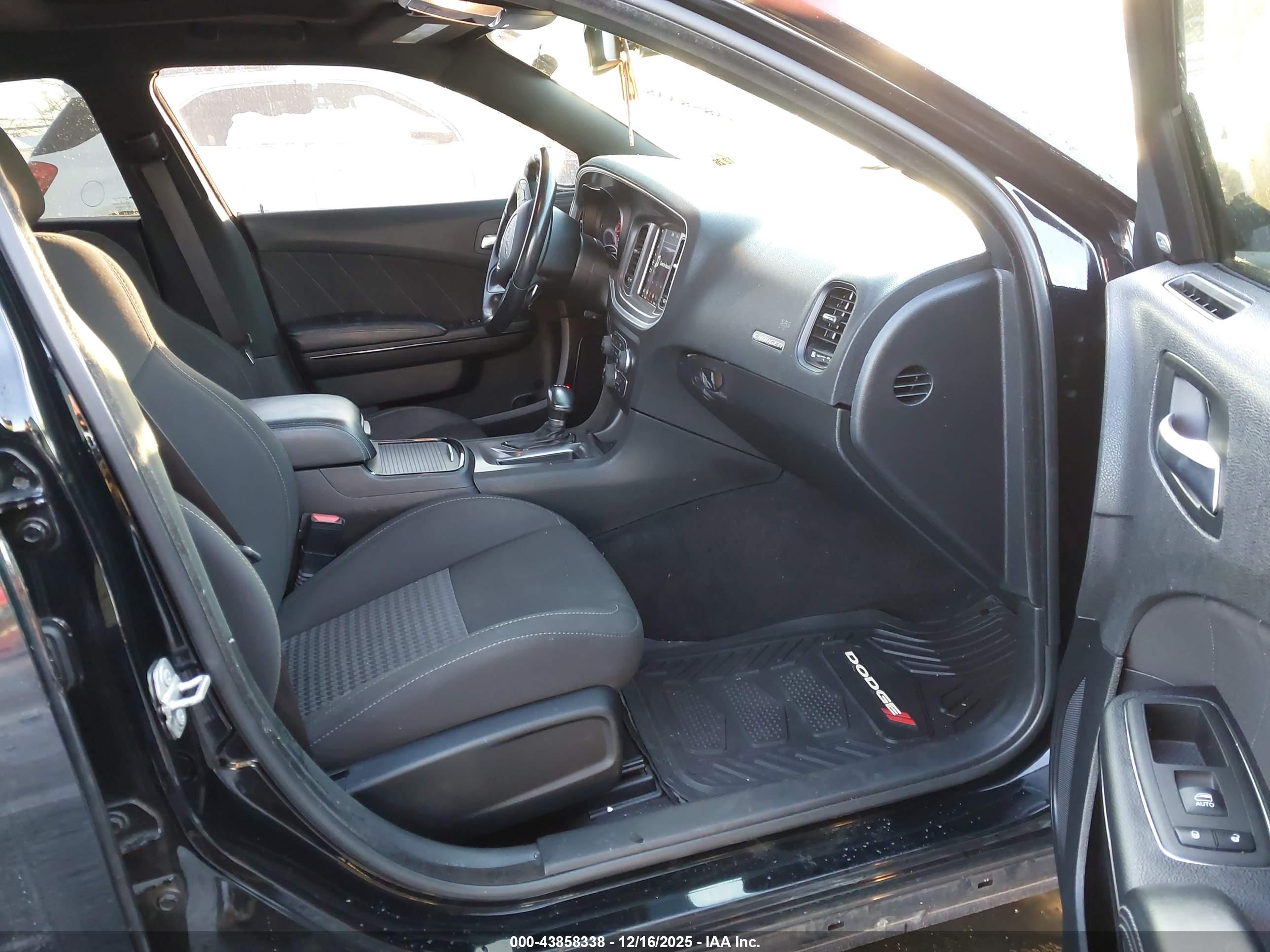 DODGE CHARGER image 5