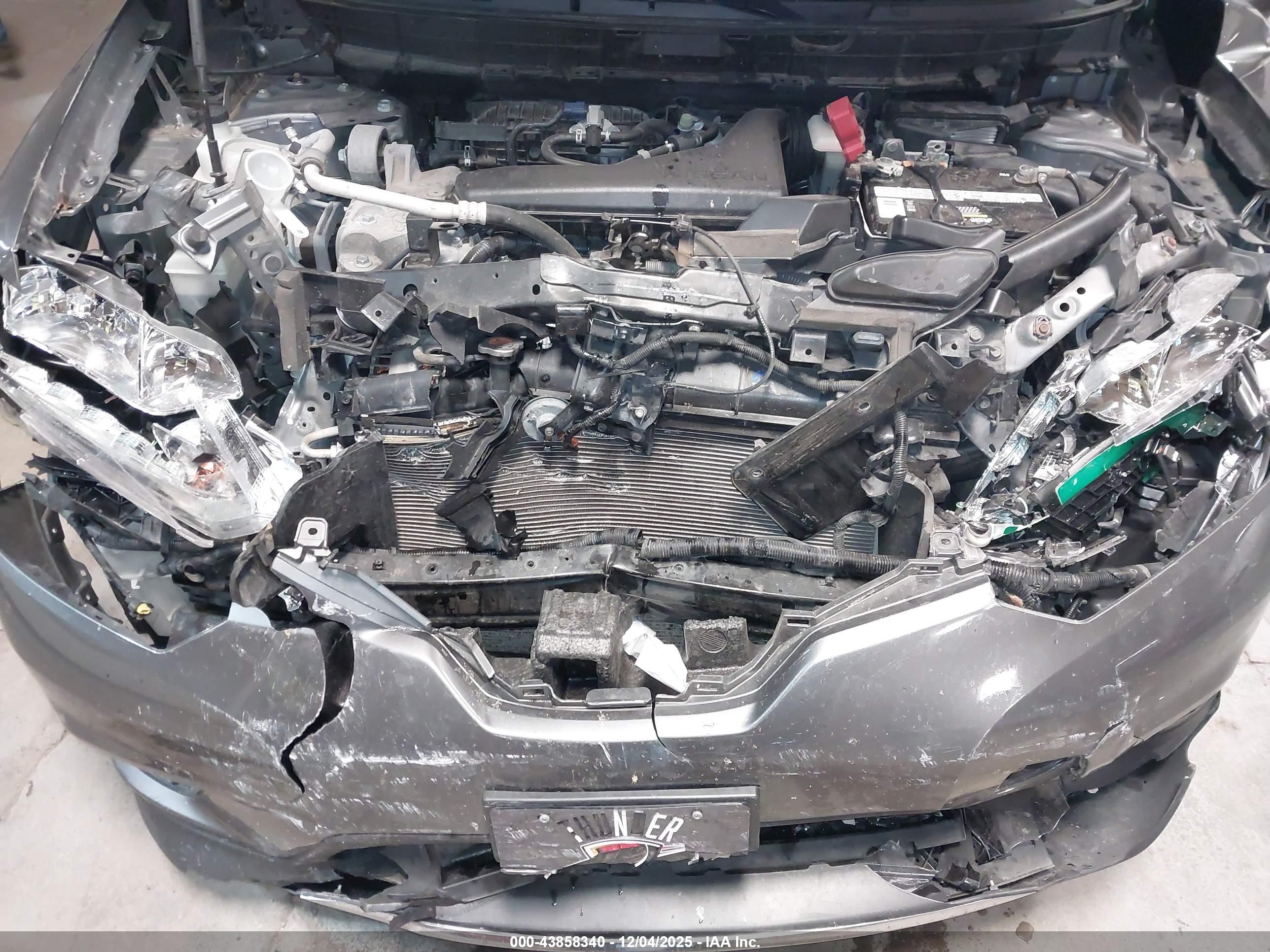 NISSAN ROGUE image 10