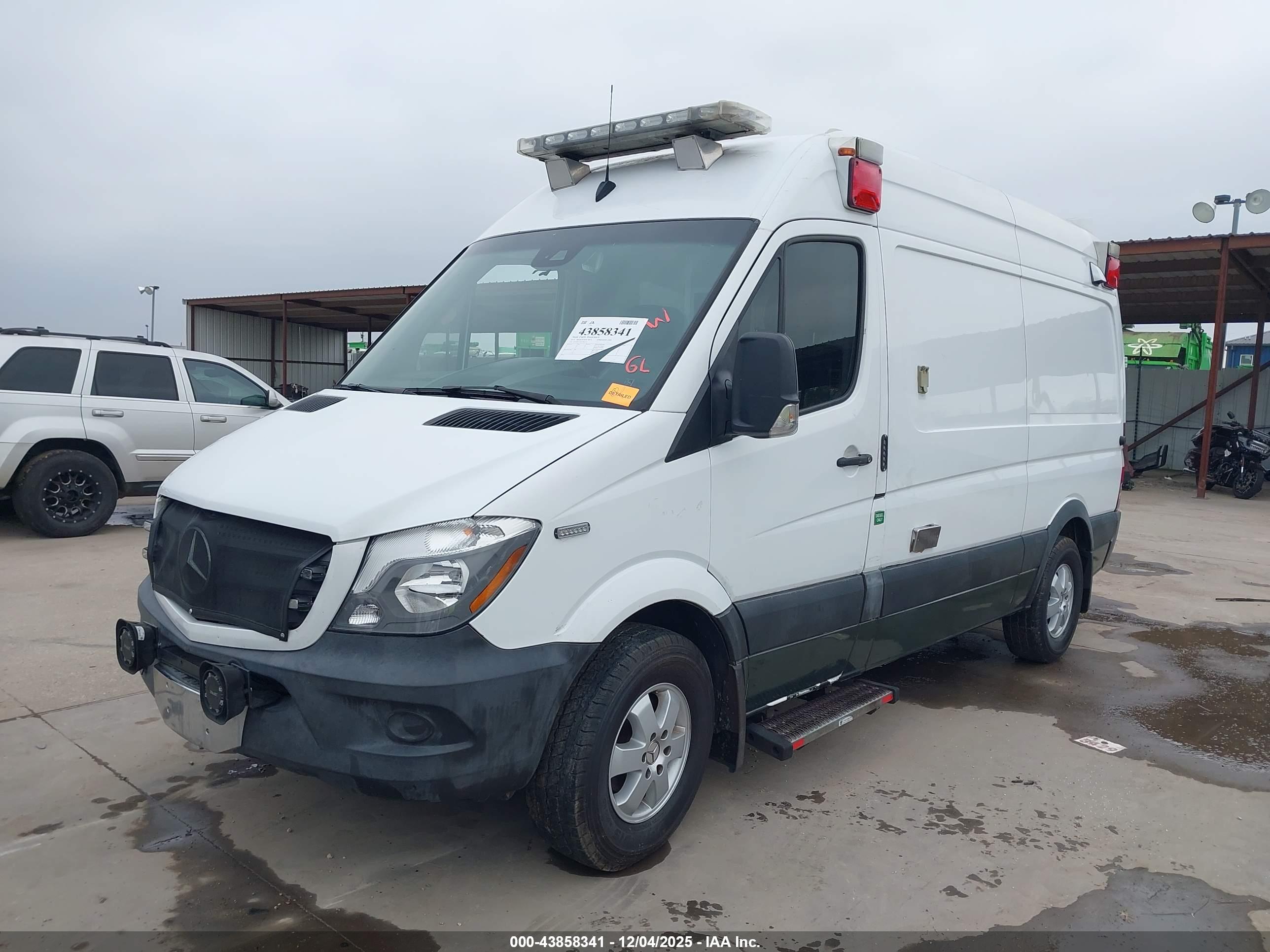 MERCEDES-BENZ SPRINTER image 2