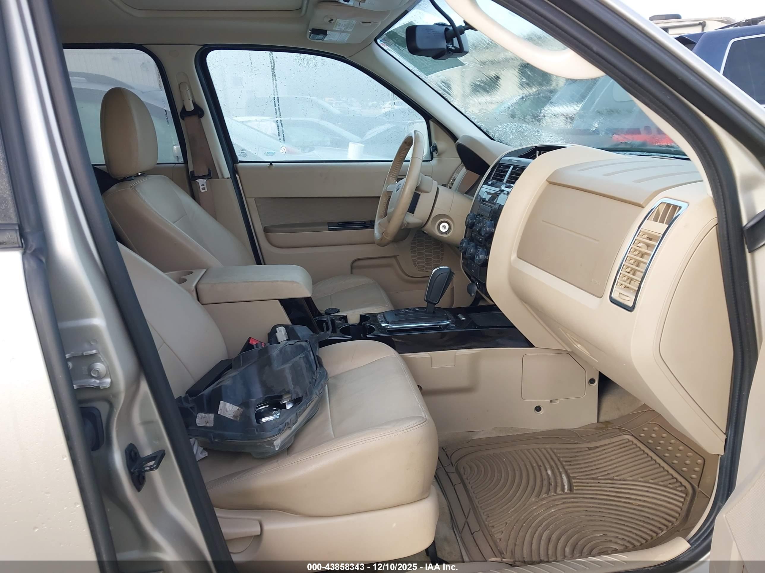 FORD ESCAPE image 5