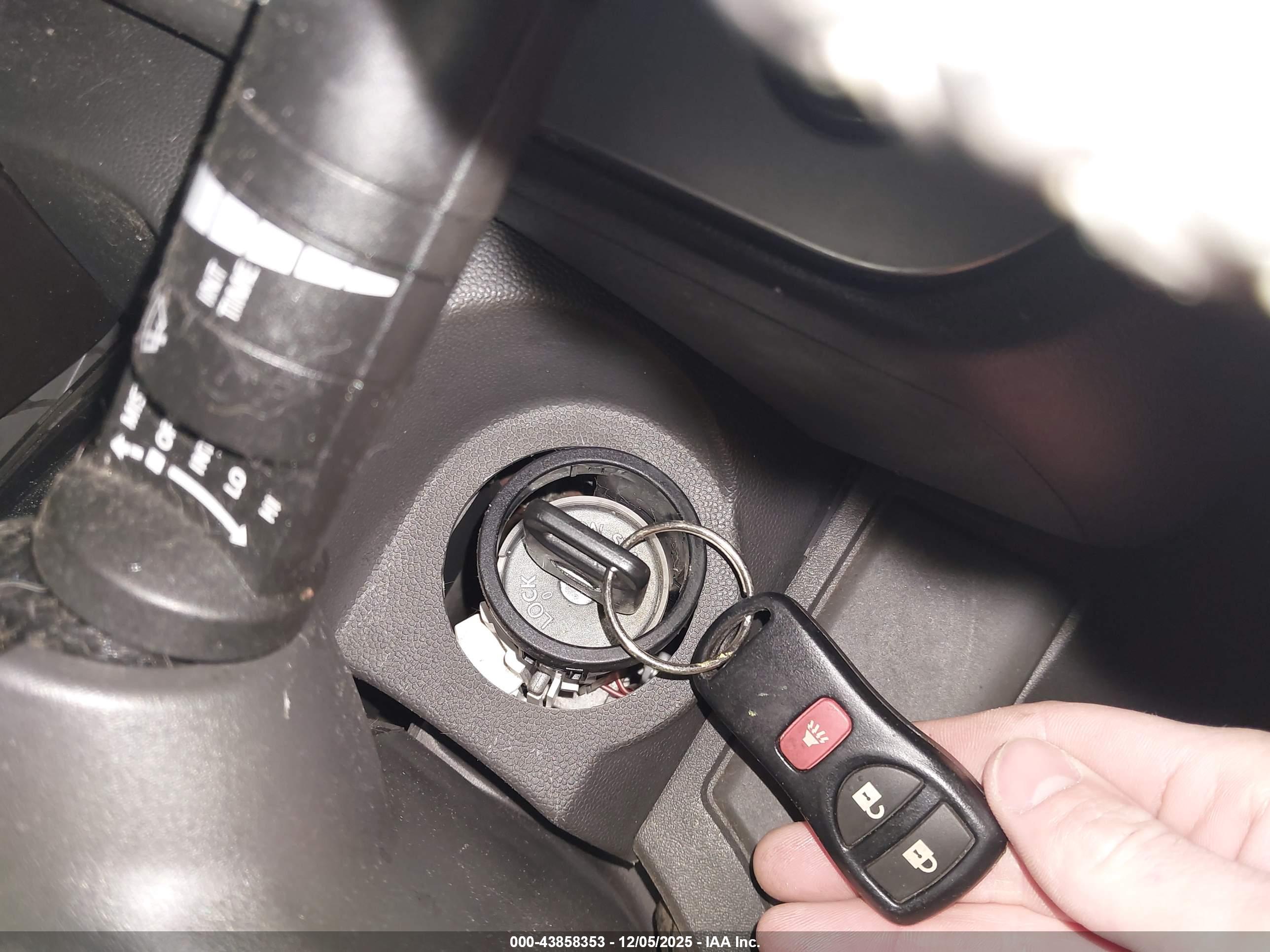 NISSAN FRONTIER image 11