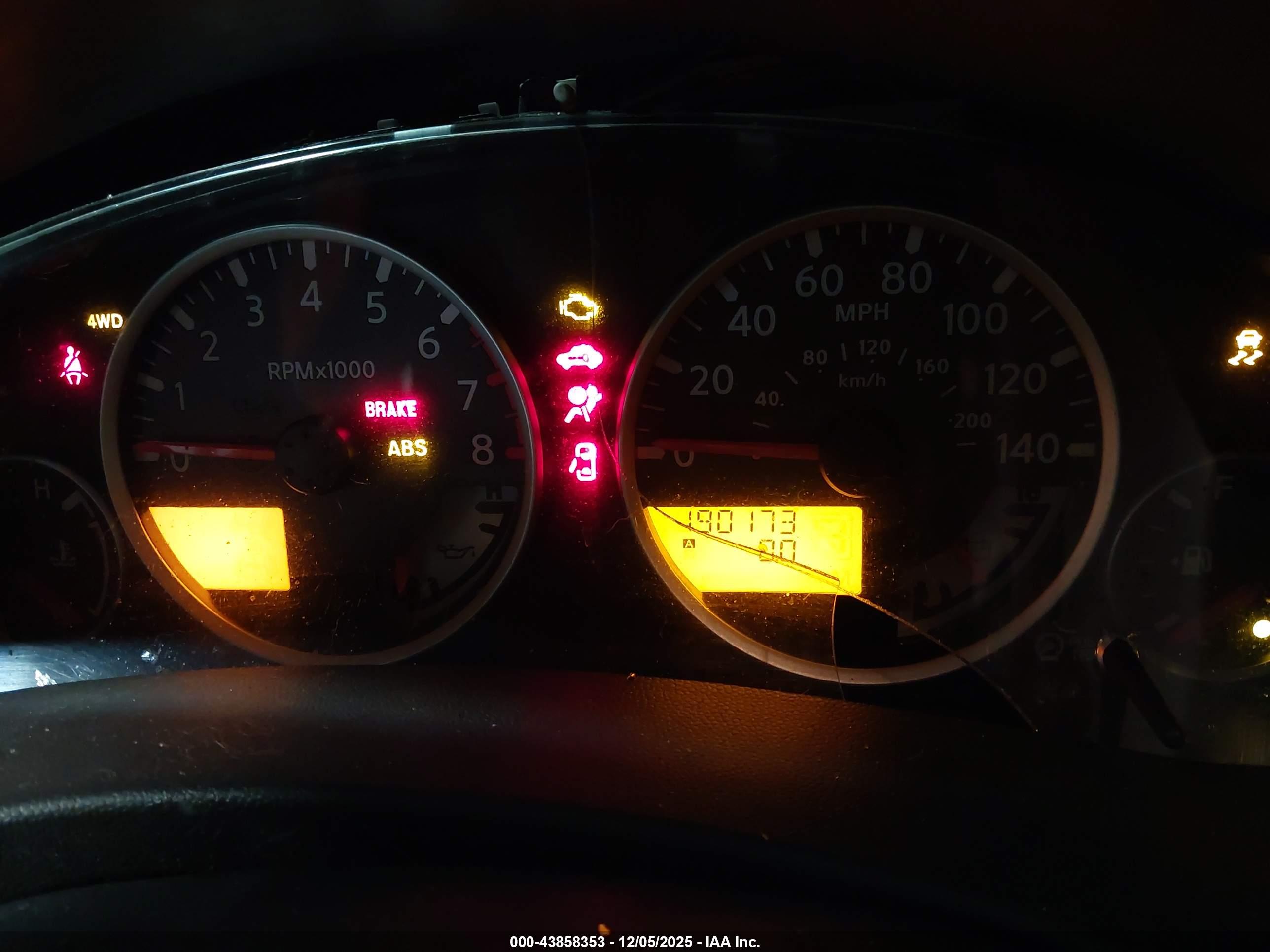 NISSAN FRONTIER image 7