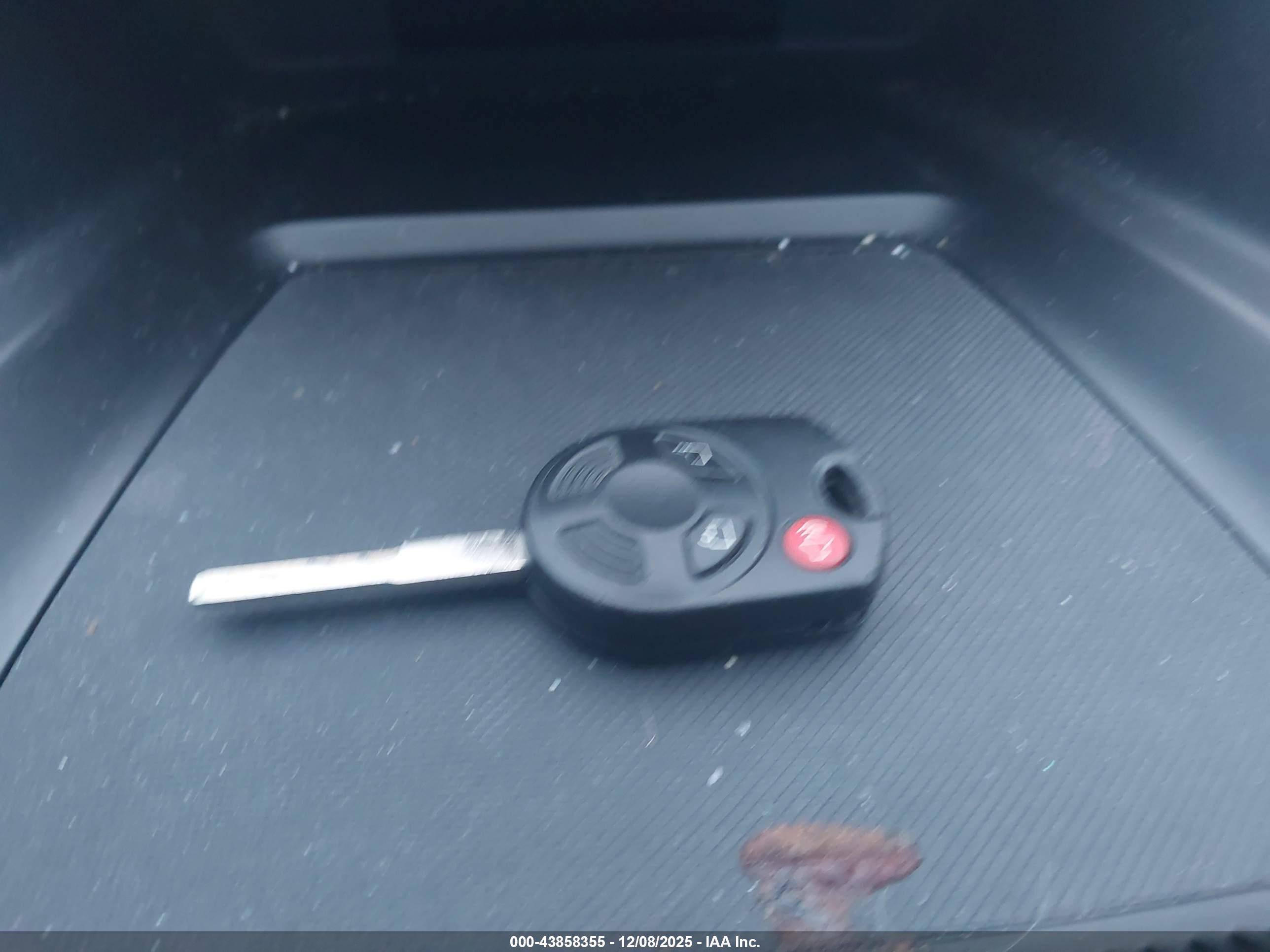 FORD ESCAPE image 11