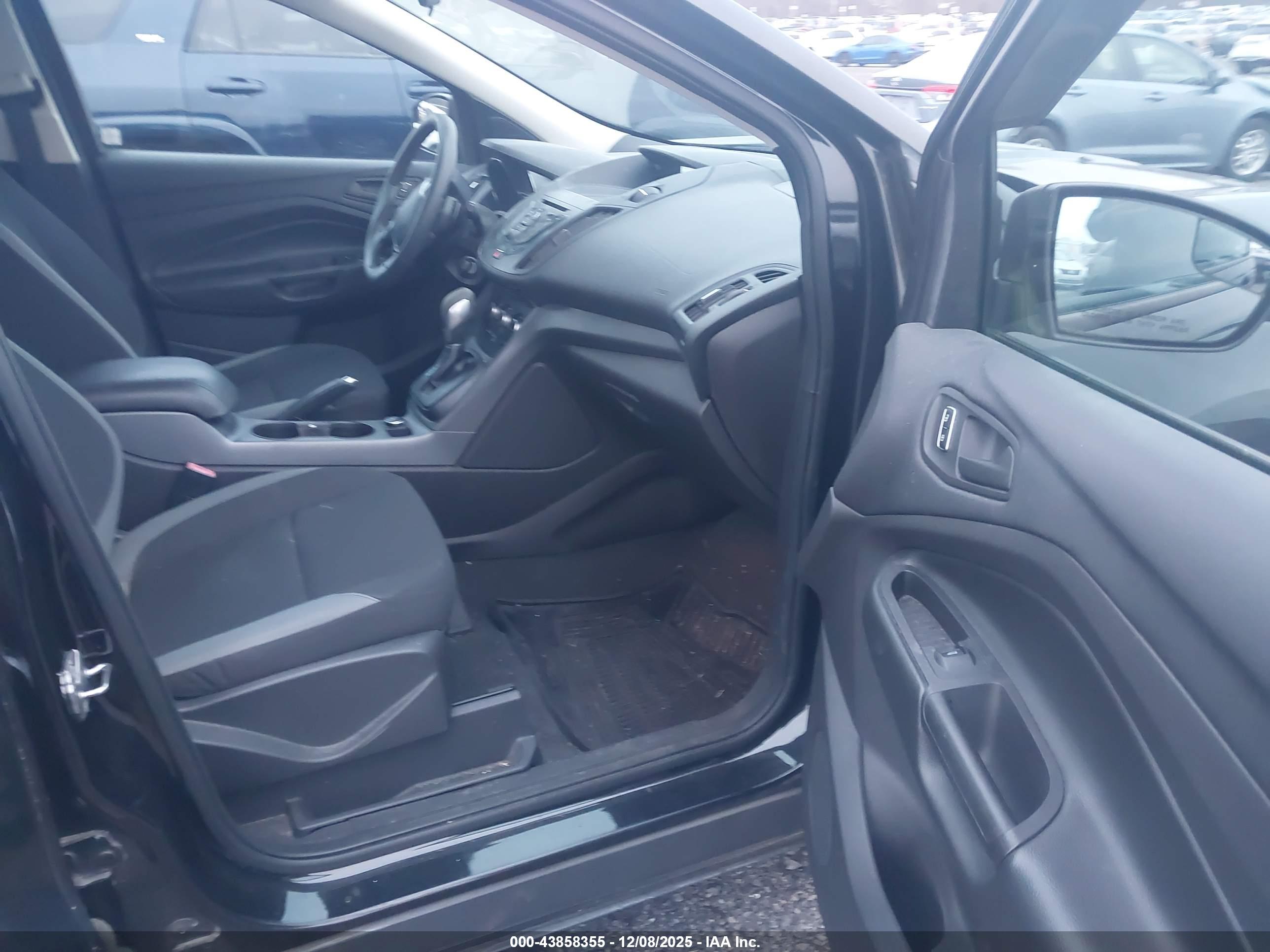 FORD ESCAPE image 5