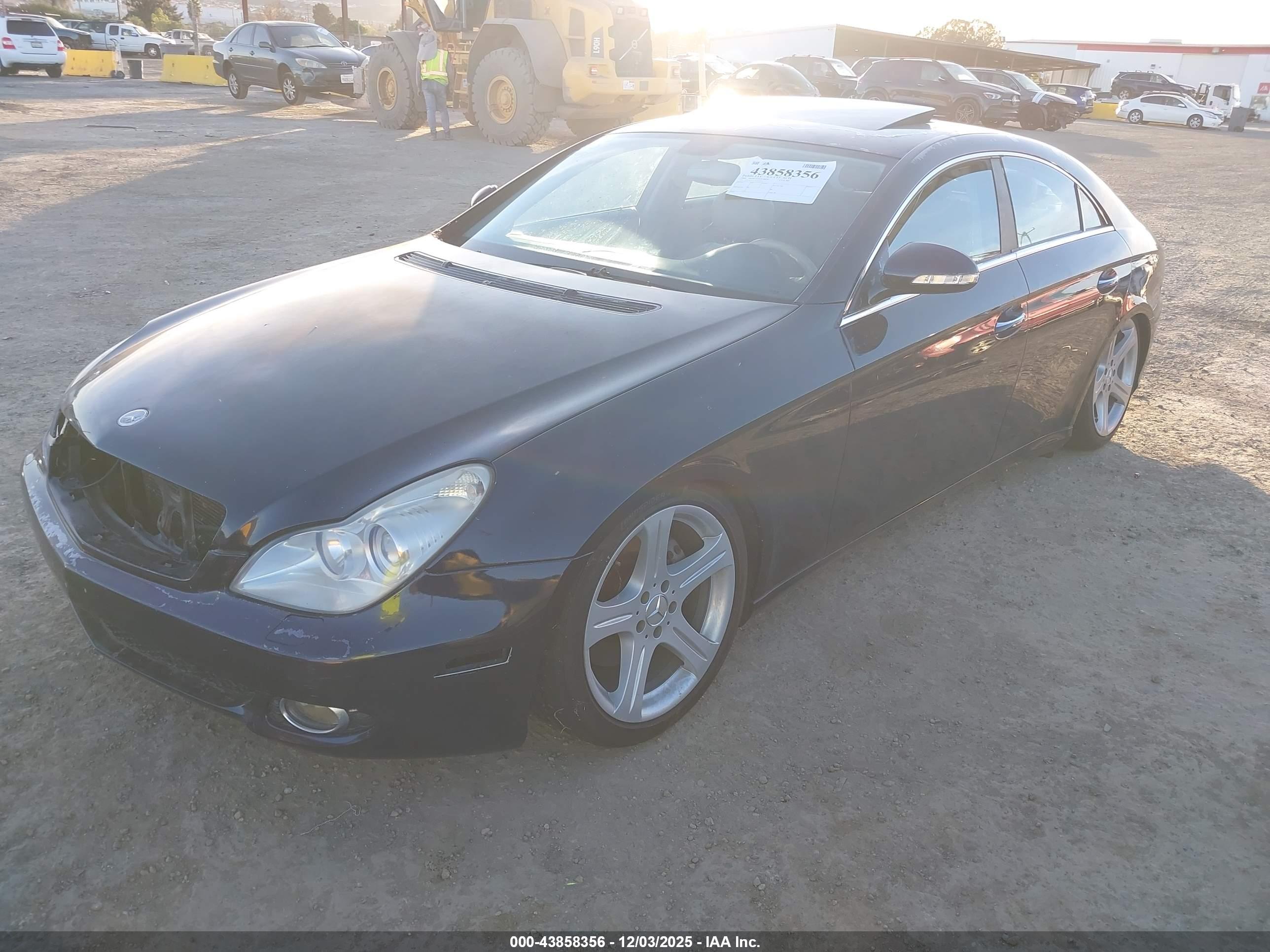 MERCEDES-BENZ CLS image 2