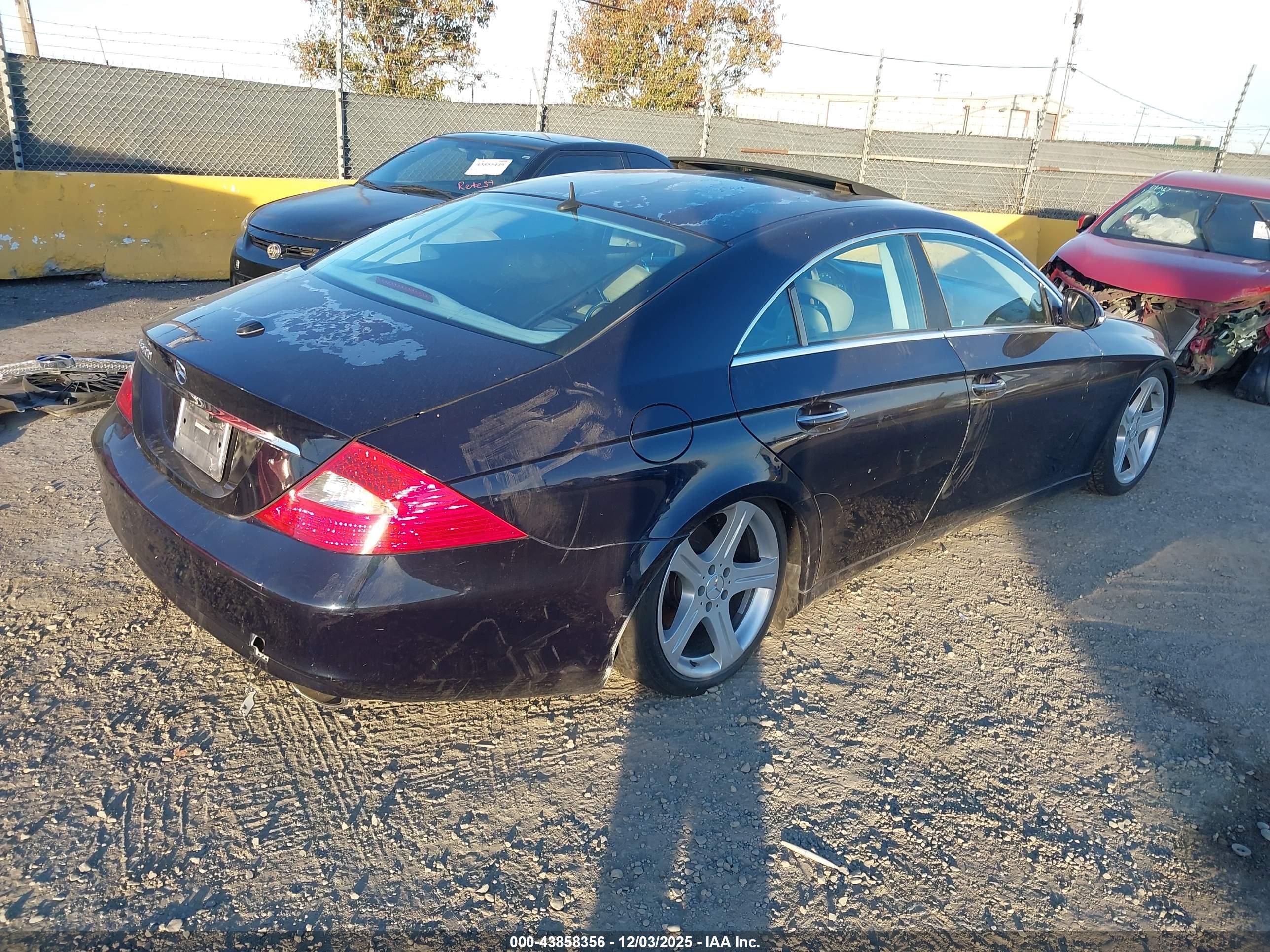MERCEDES-BENZ CLS image 4