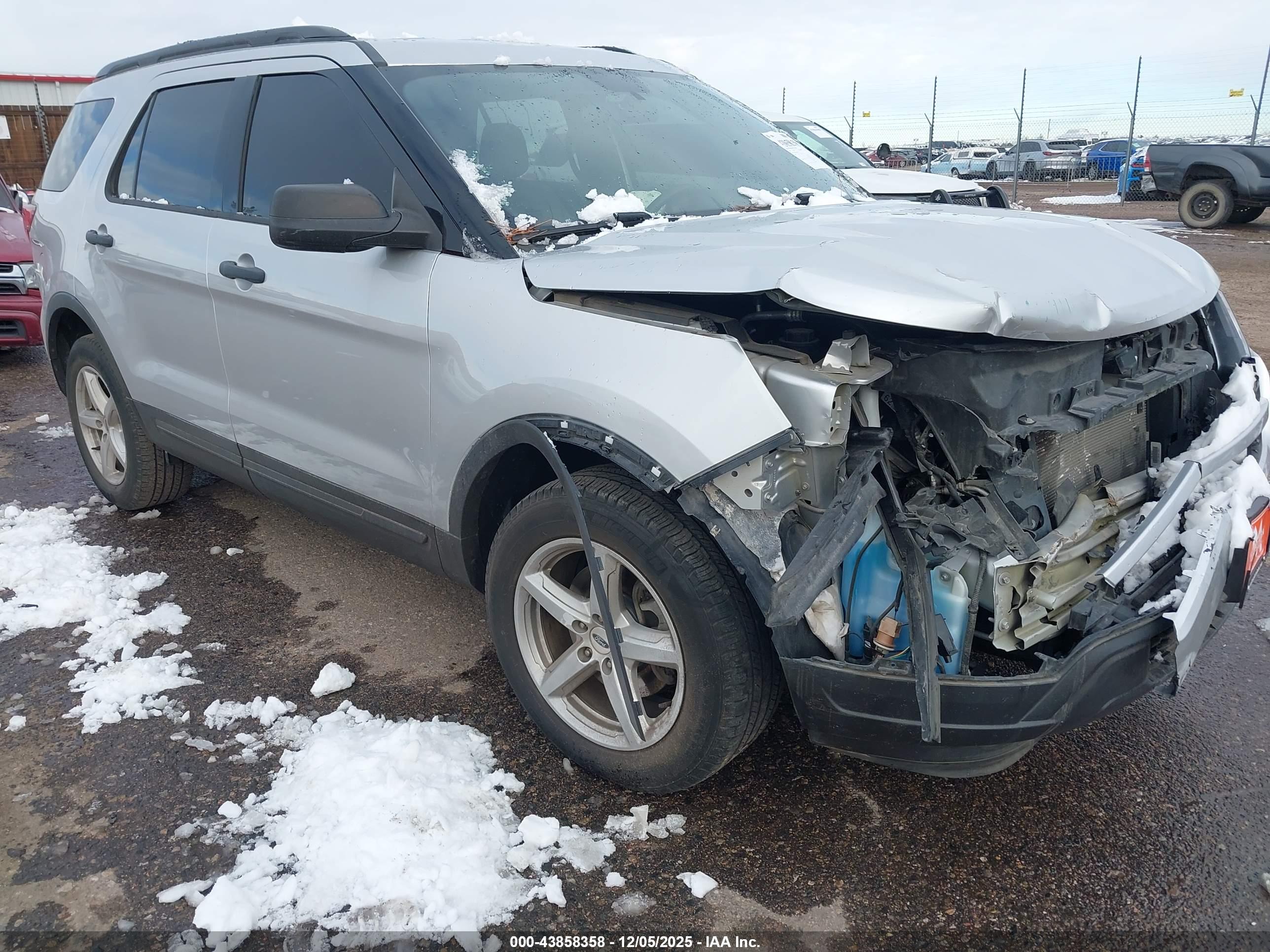 FORD EXPLORER image 6