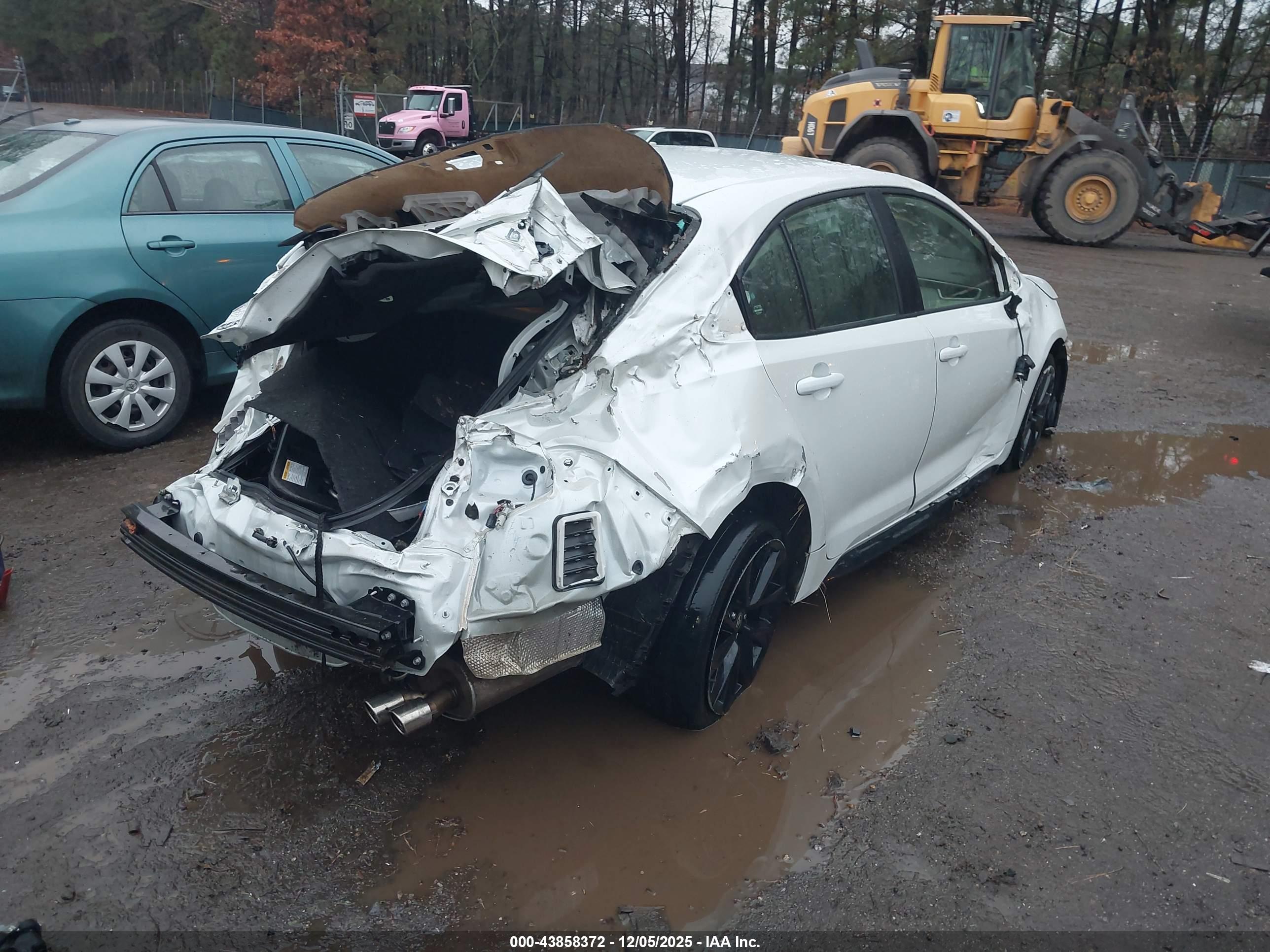 TOYOTA COROLLA image 4
