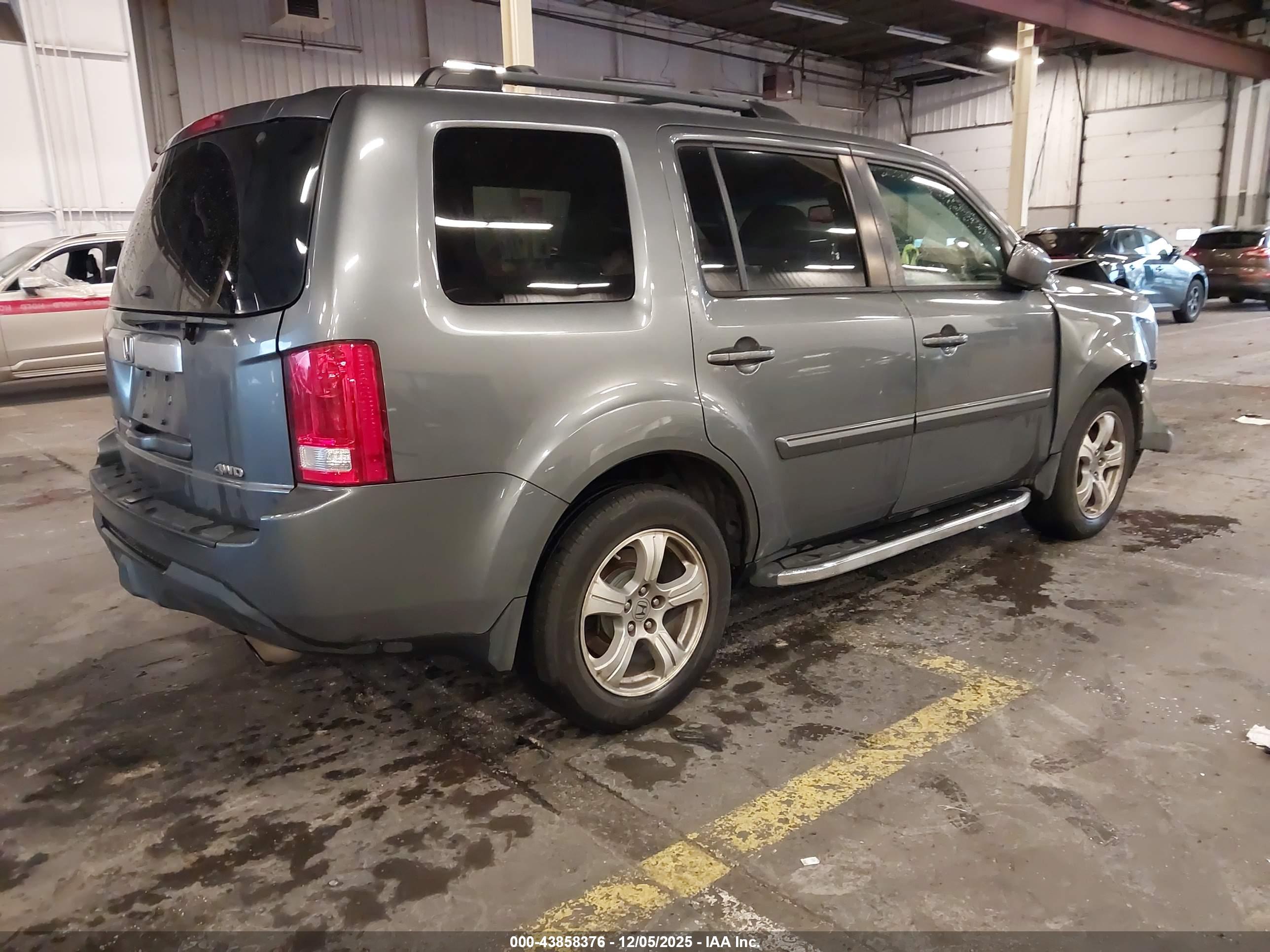 HONDA PILOT image 4