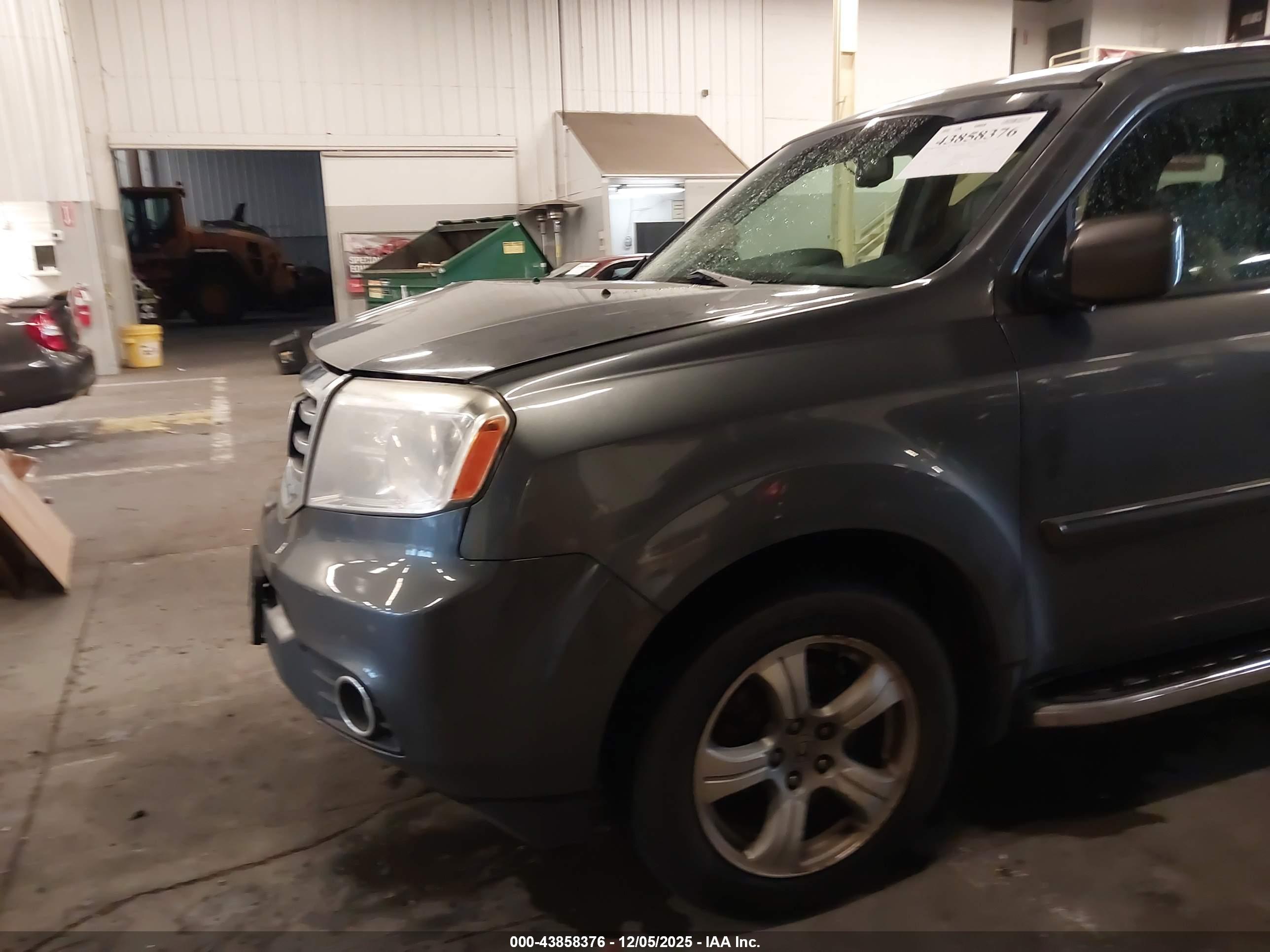 HONDA PILOT image 6