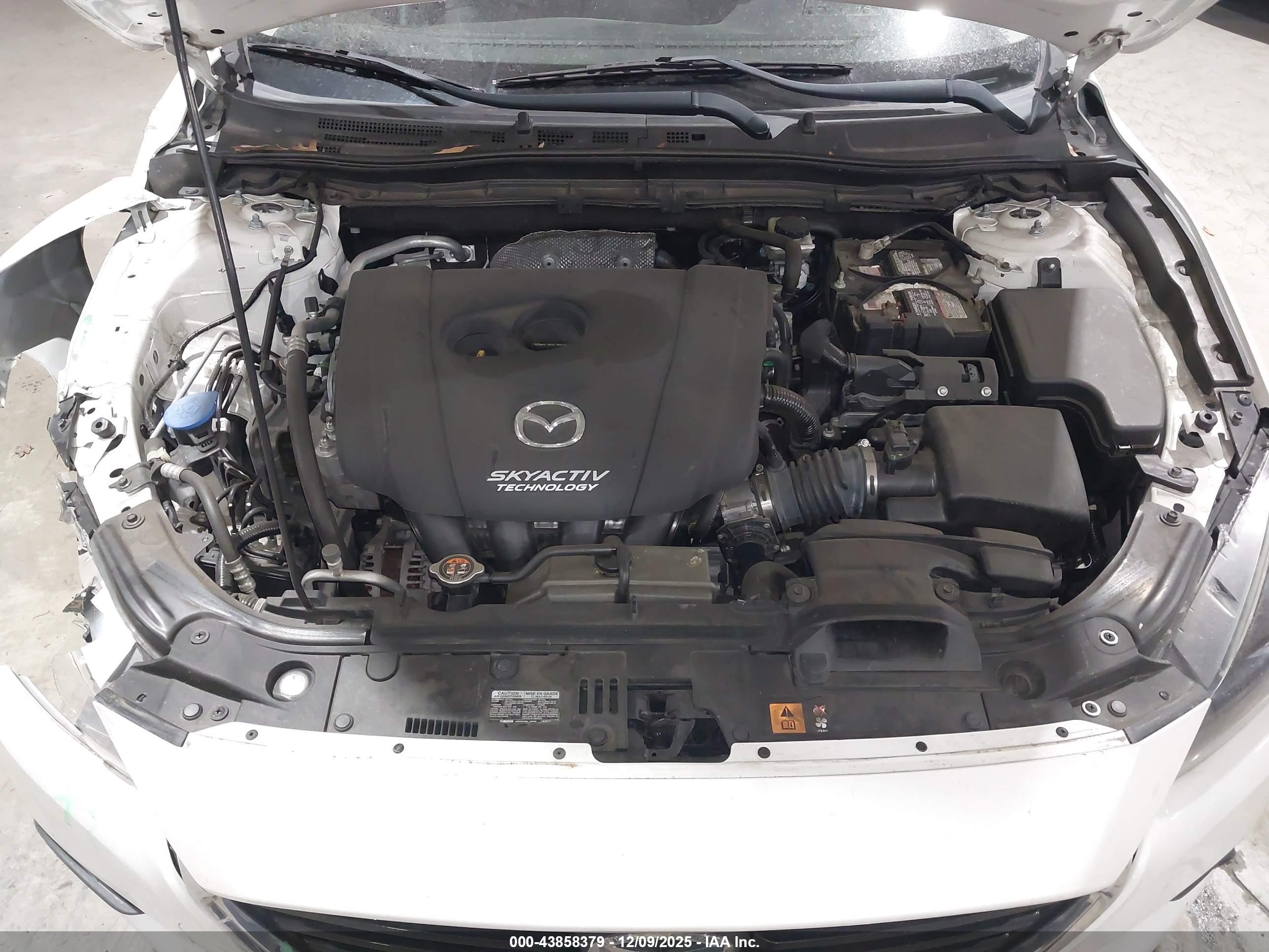 MAZDA MAZDA3 image 10