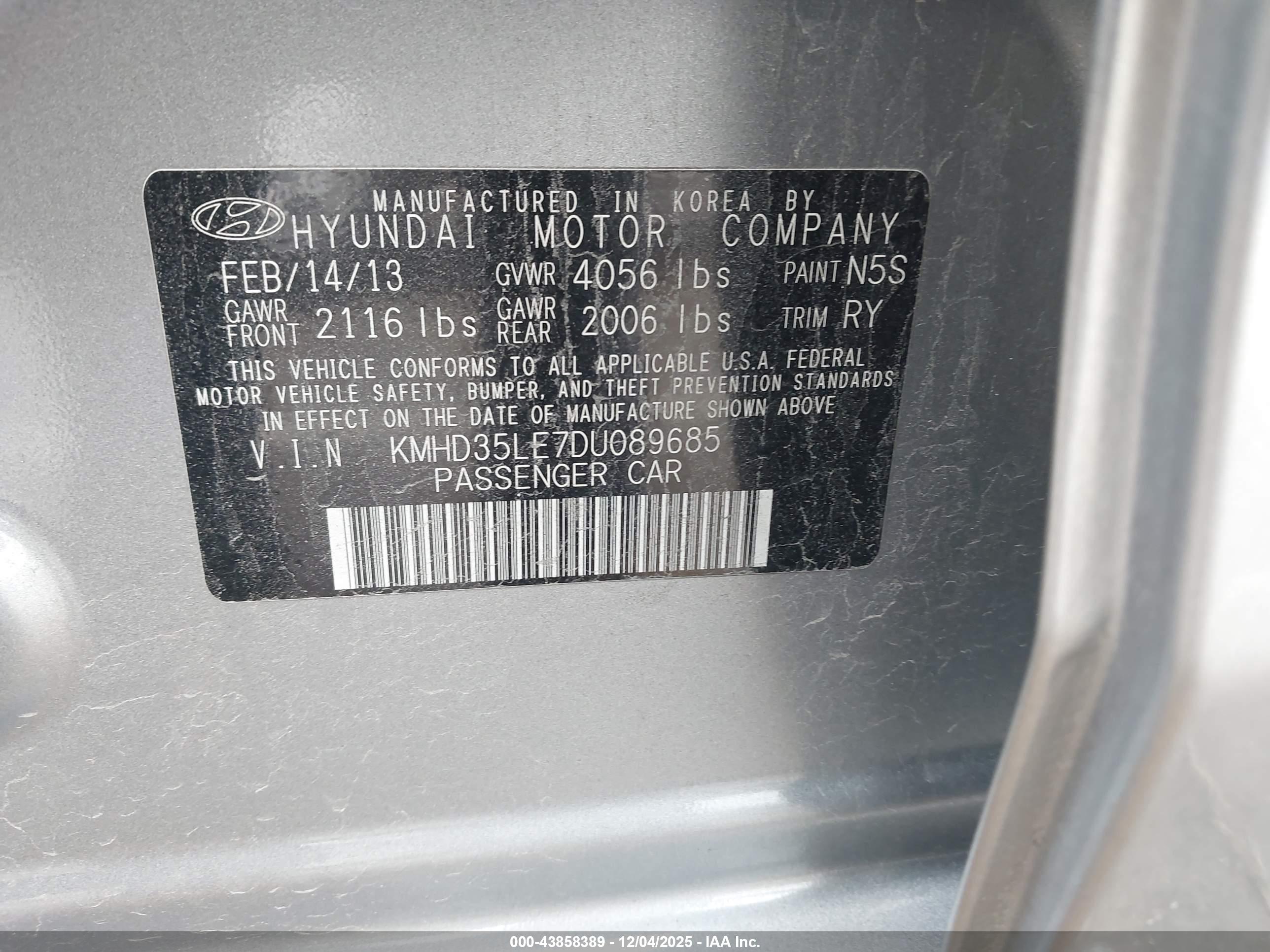 HYUNDAI ELANTRA image 9