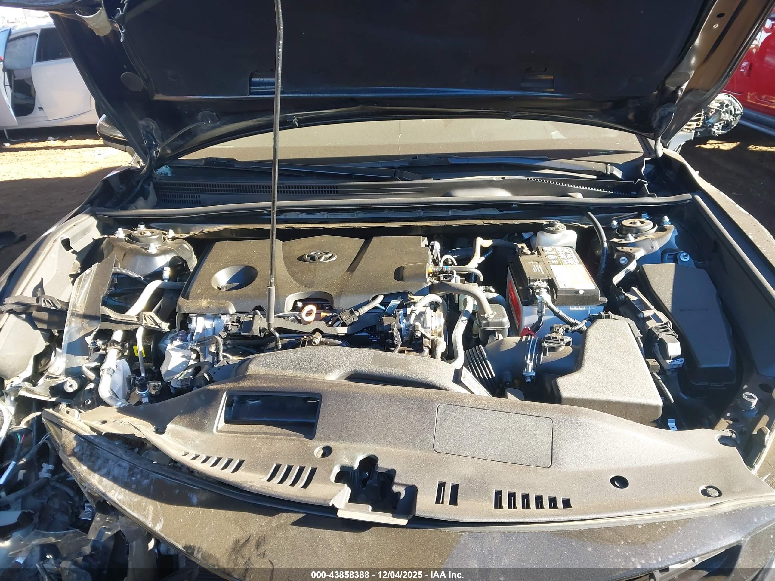TOYOTA CAMRY image 10