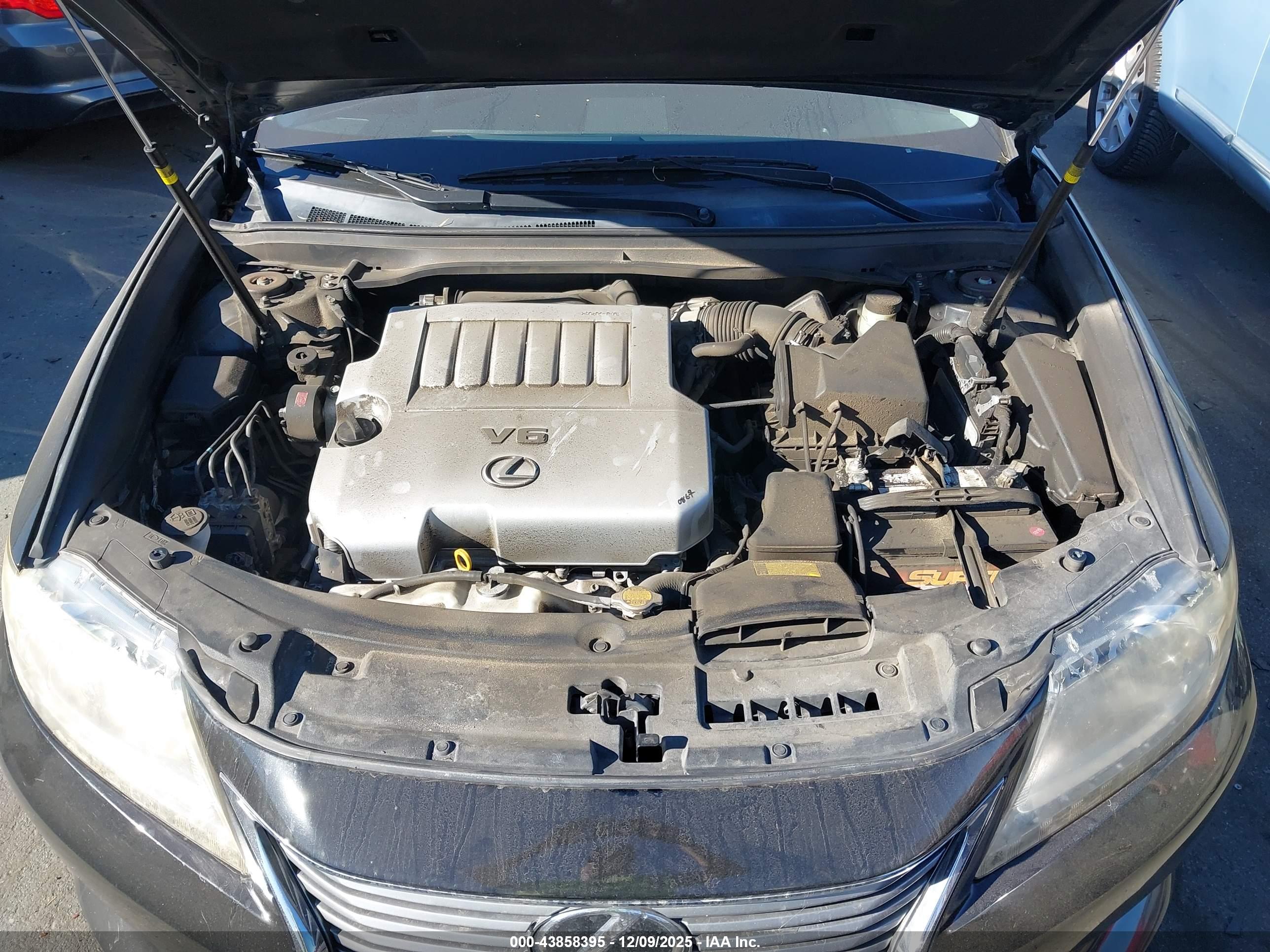 LEXUS ES image 10