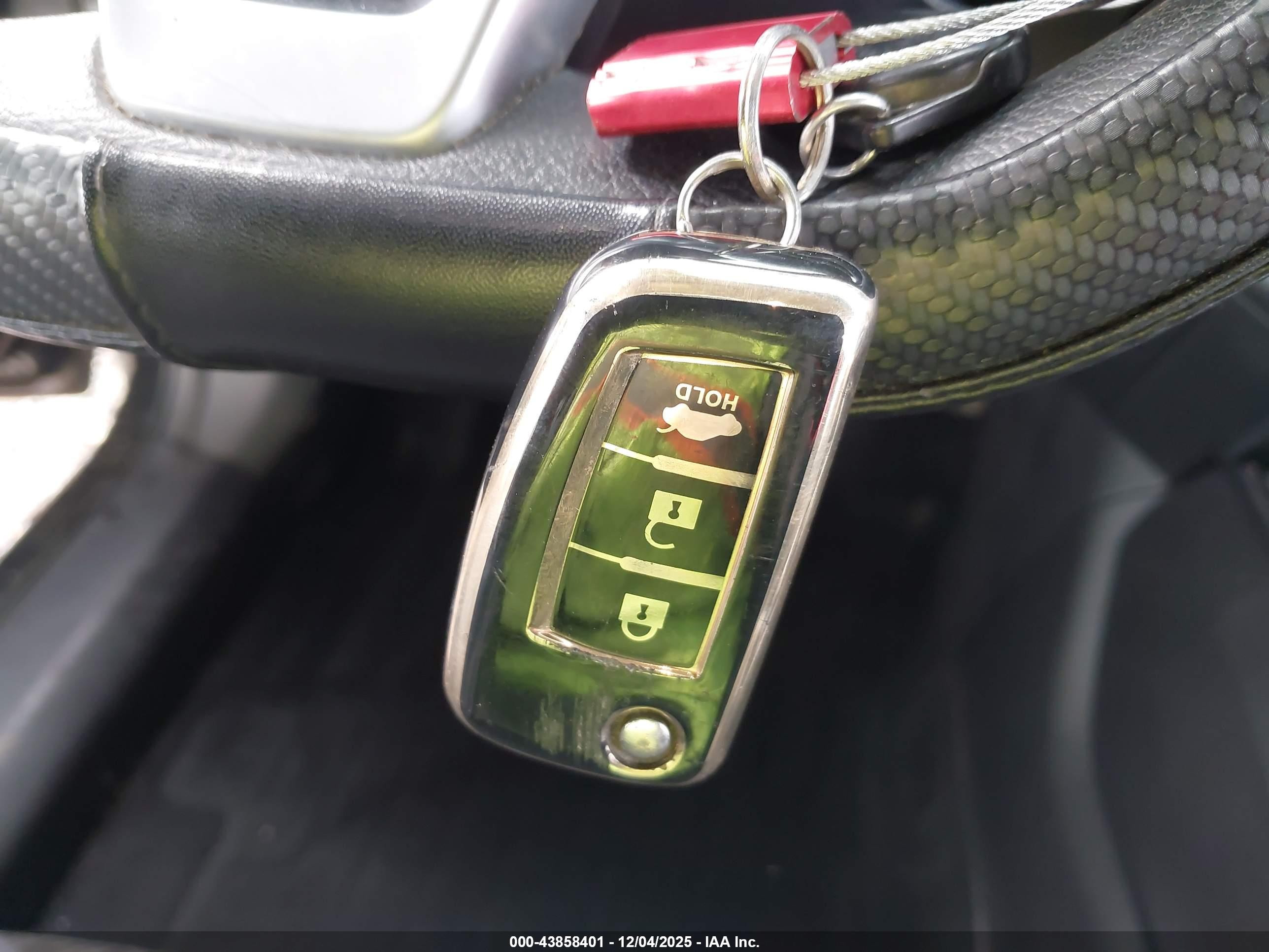 NISSAN ROGUE image 11