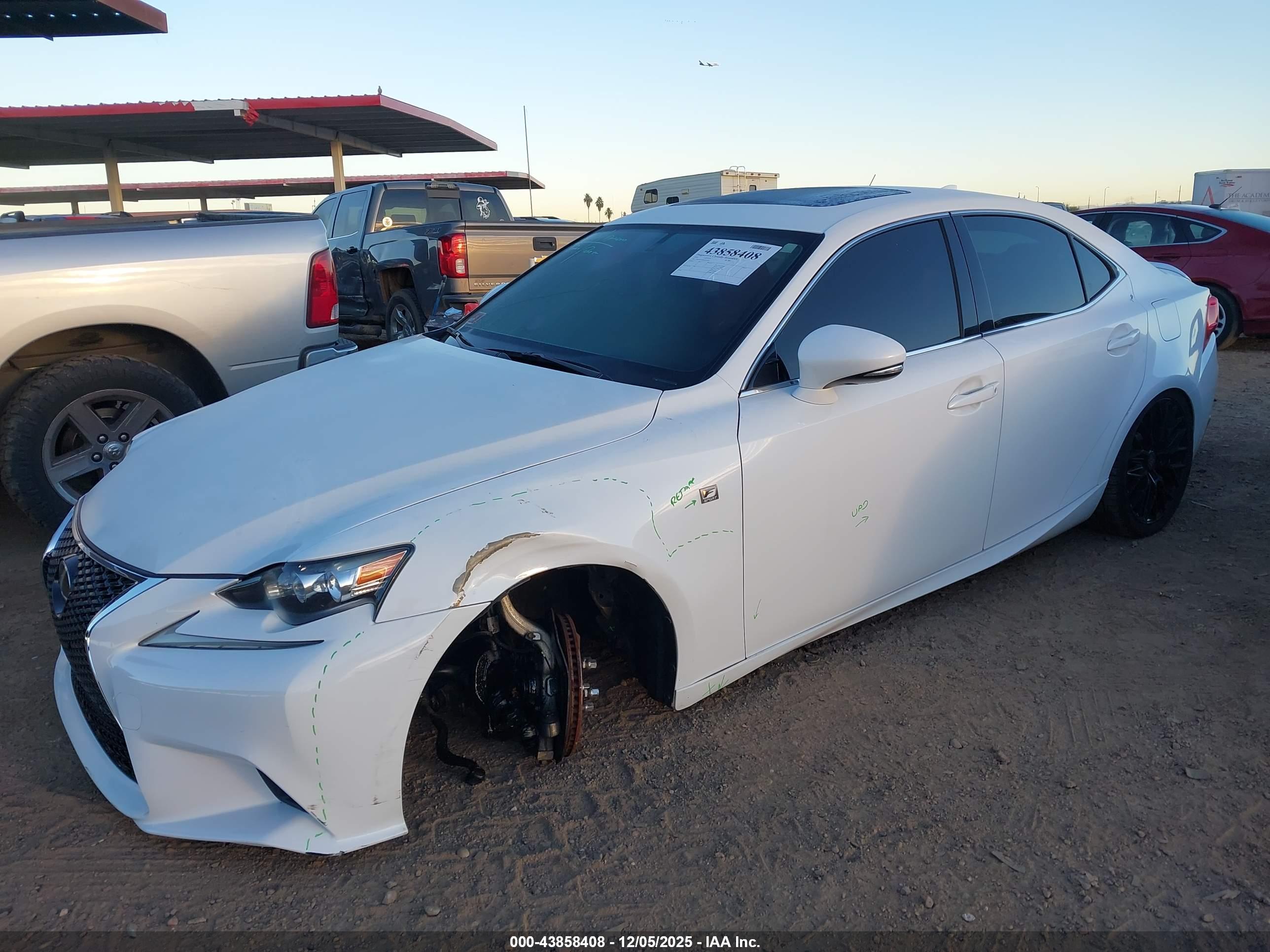 LEXUS IS image 6