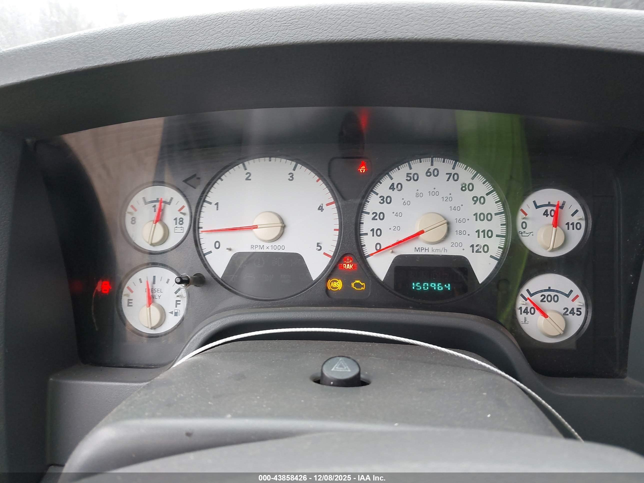DODGE RAM image 7
