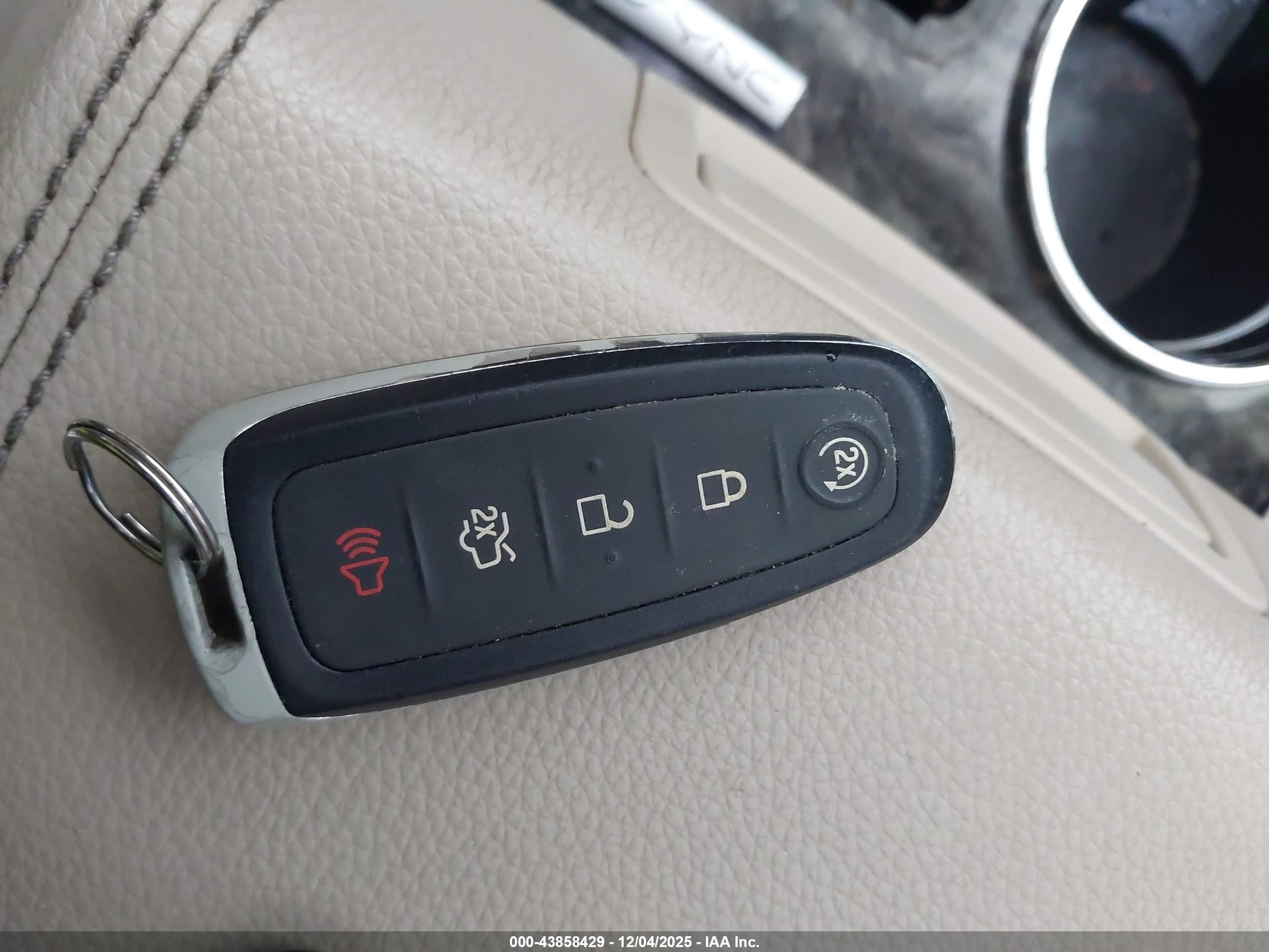FORD EXPEDITION image 11