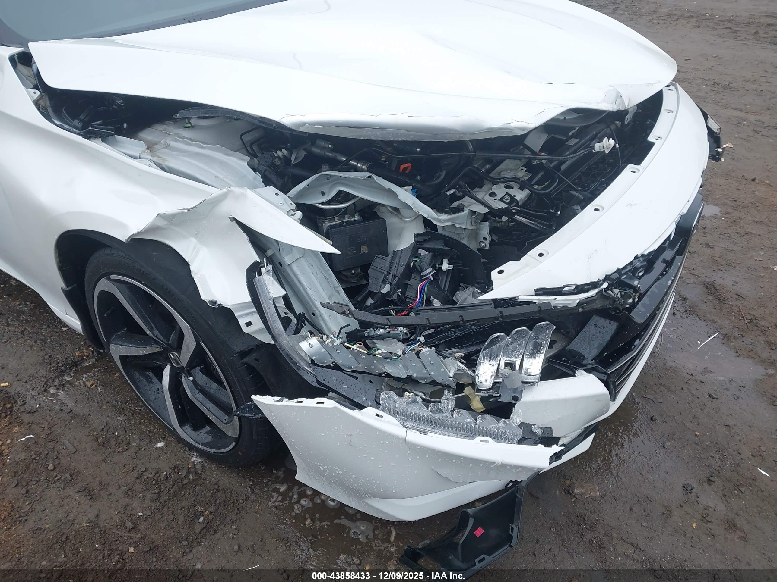 HONDA ACCORD image 6