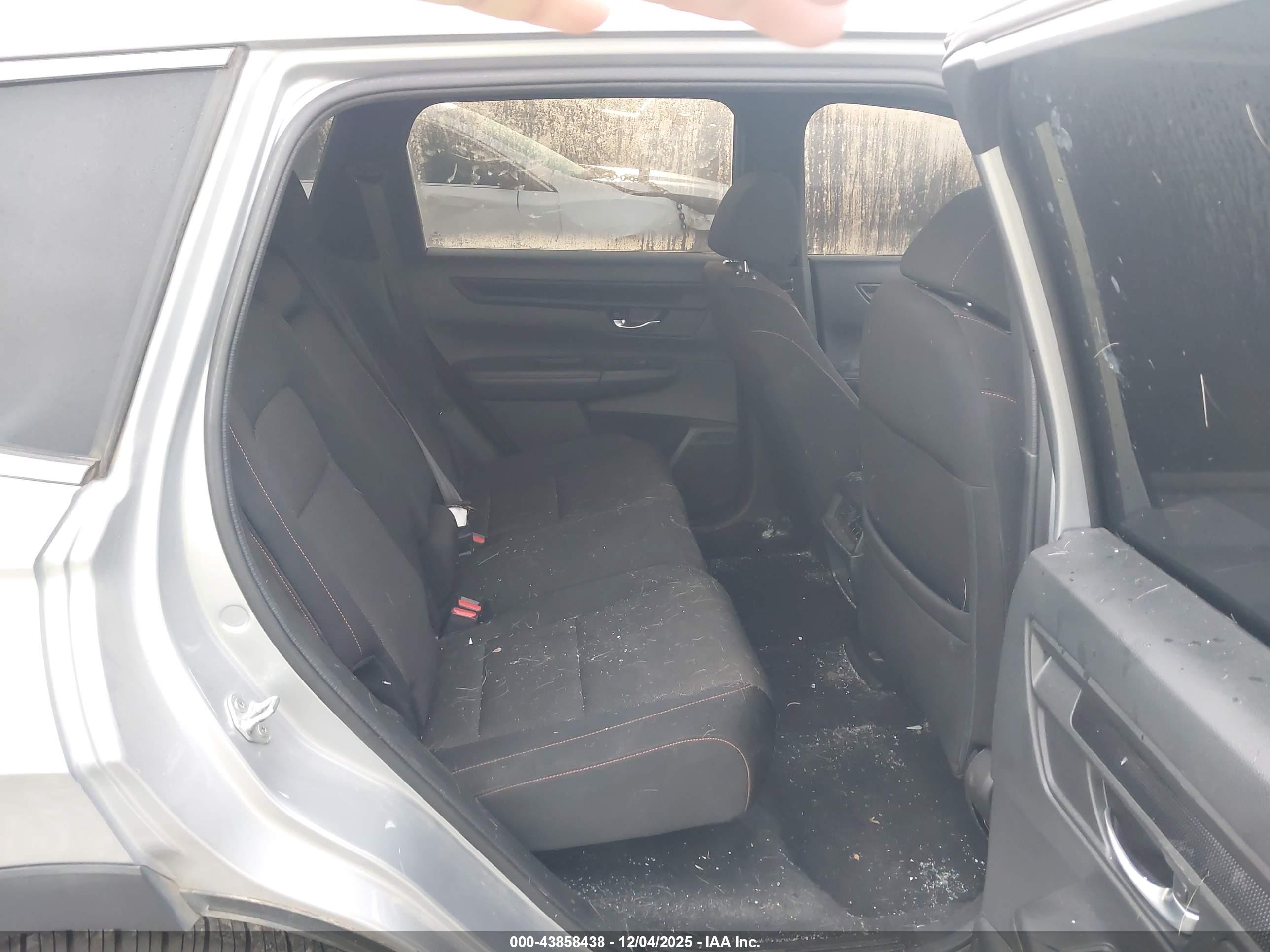 HONDA CR-V image 8