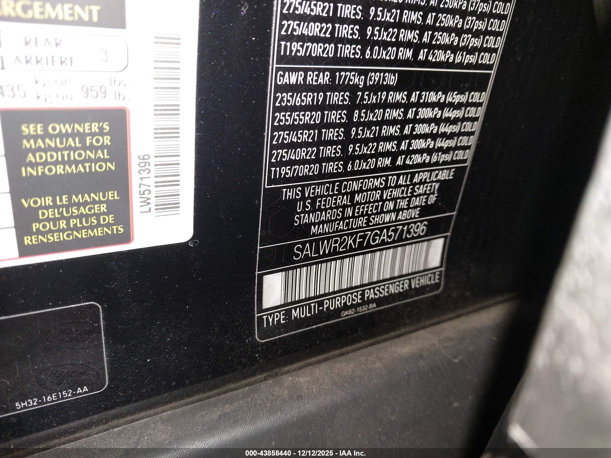 LAND ROVER image 9