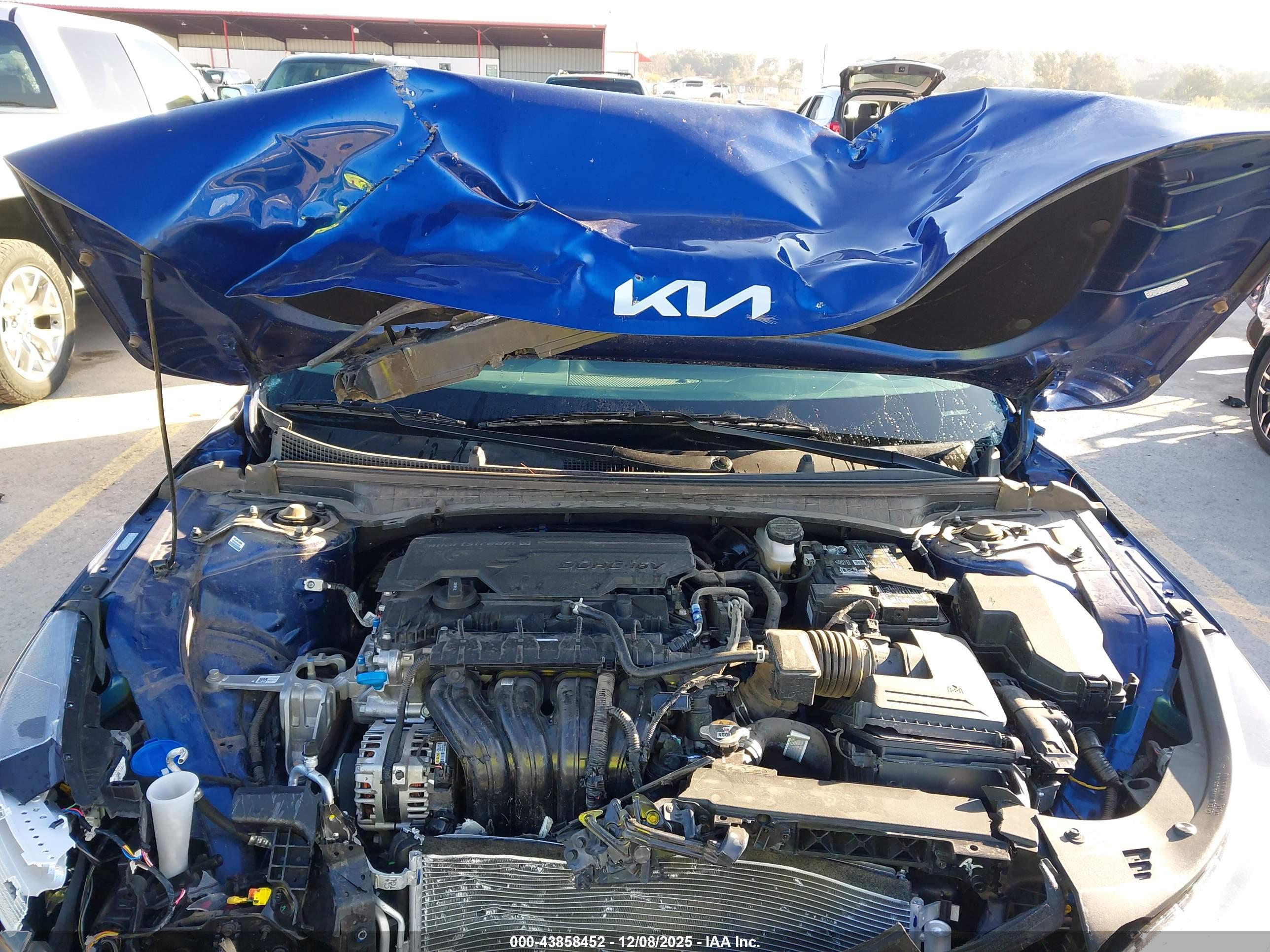 KIA K4 image 10