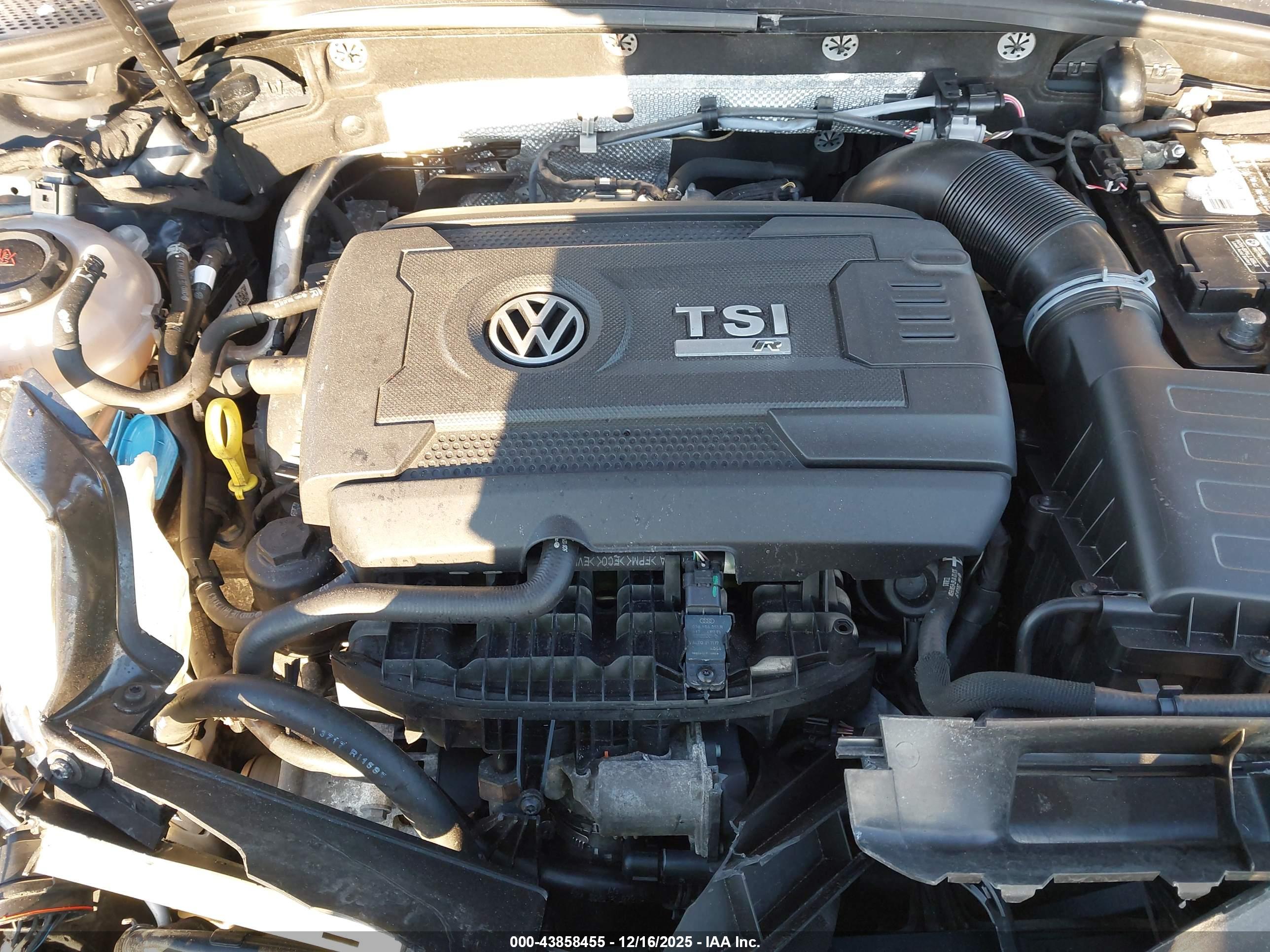 VOLKSWAGEN GOLF image 10