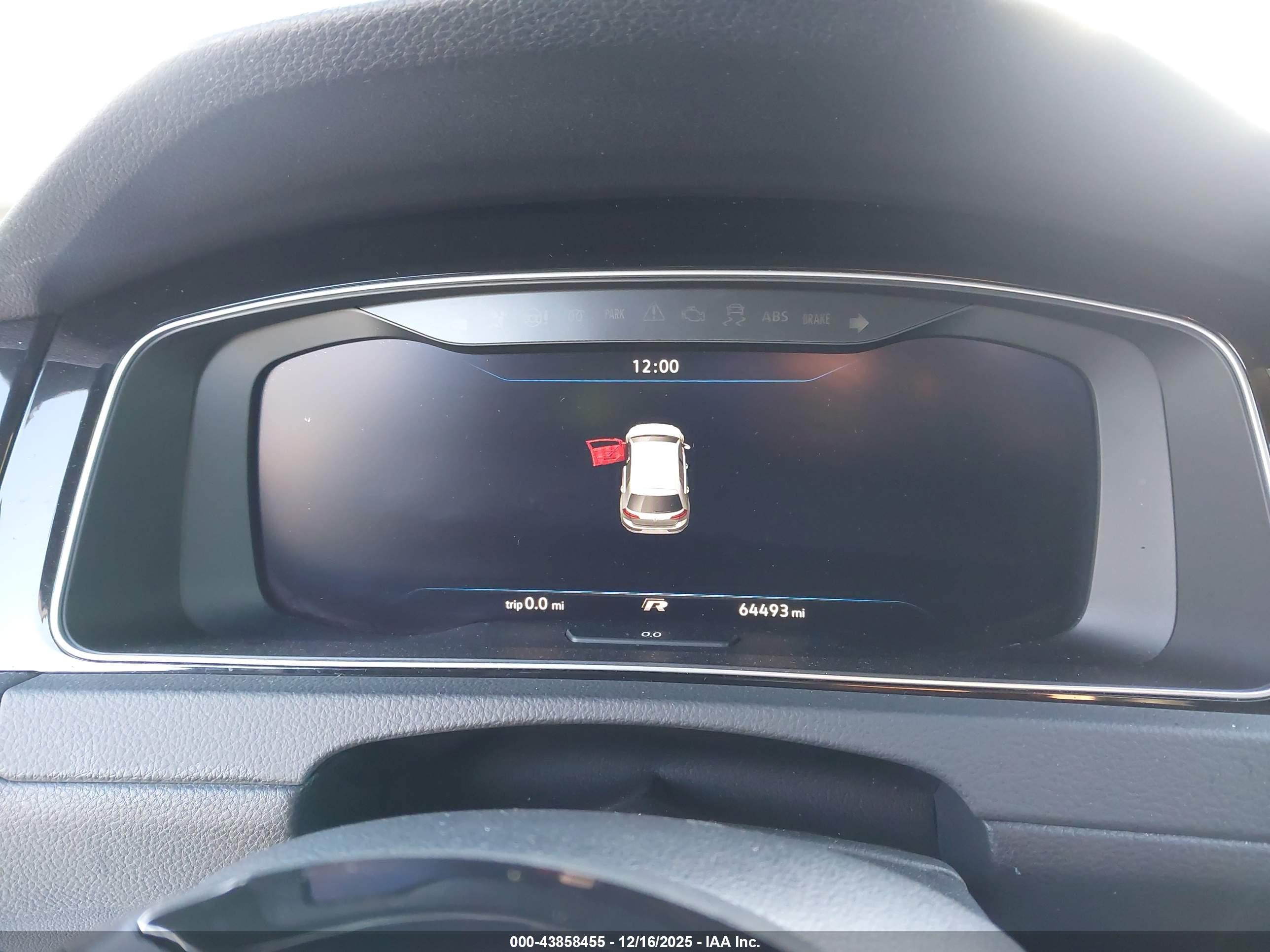 VOLKSWAGEN GOLF image 7
