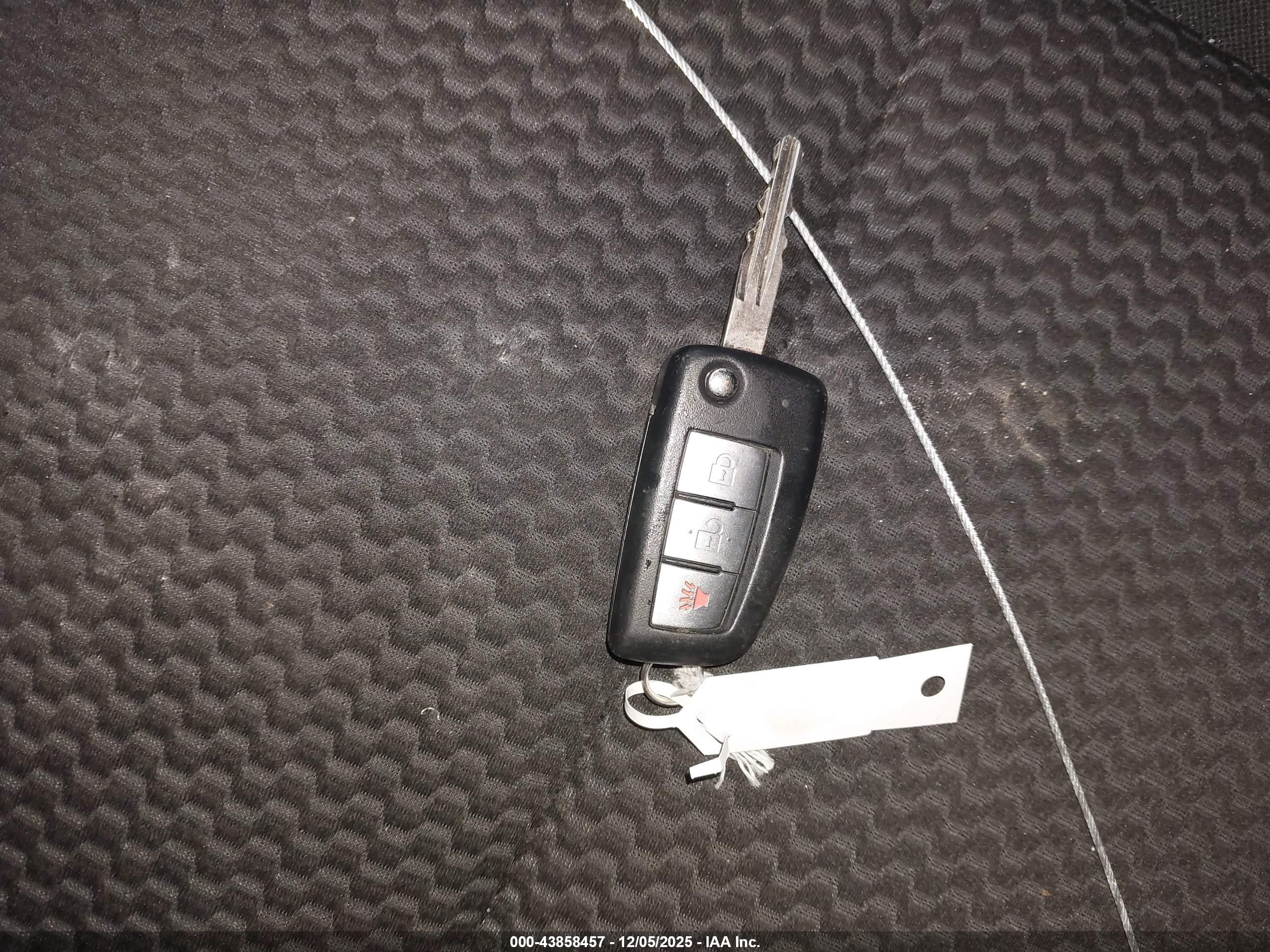 NISSAN ROGUE image 11