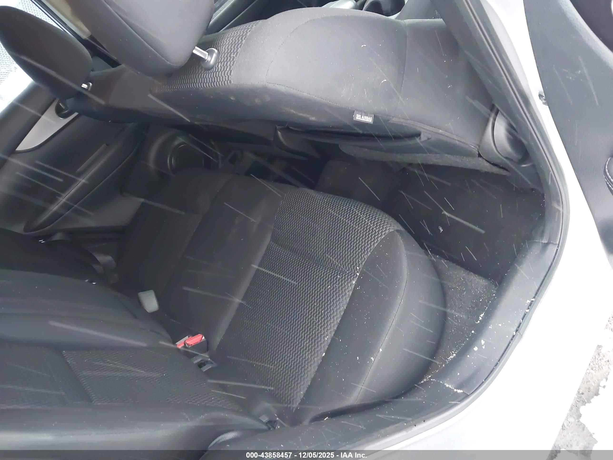 NISSAN ROGUE image 8