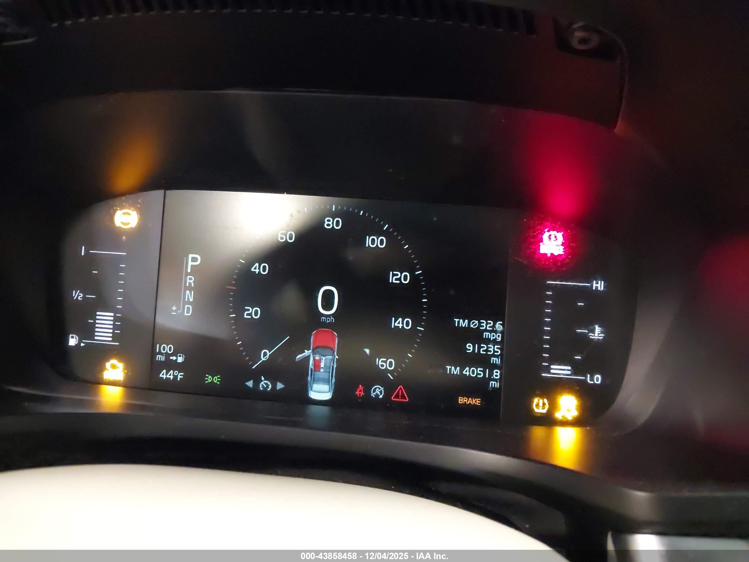 VOLVO S60 image 7