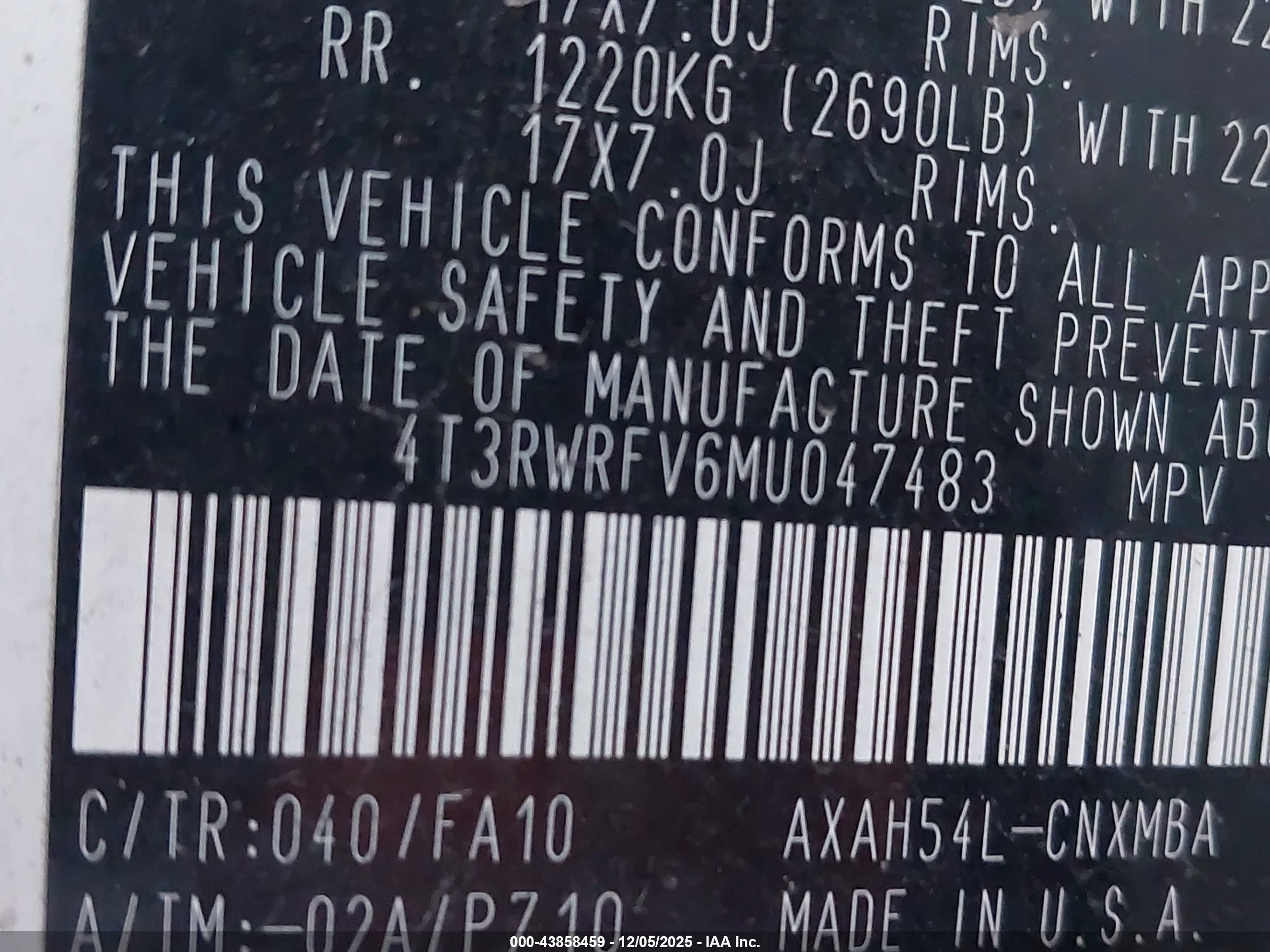 TOYOTA RAV4 image 9