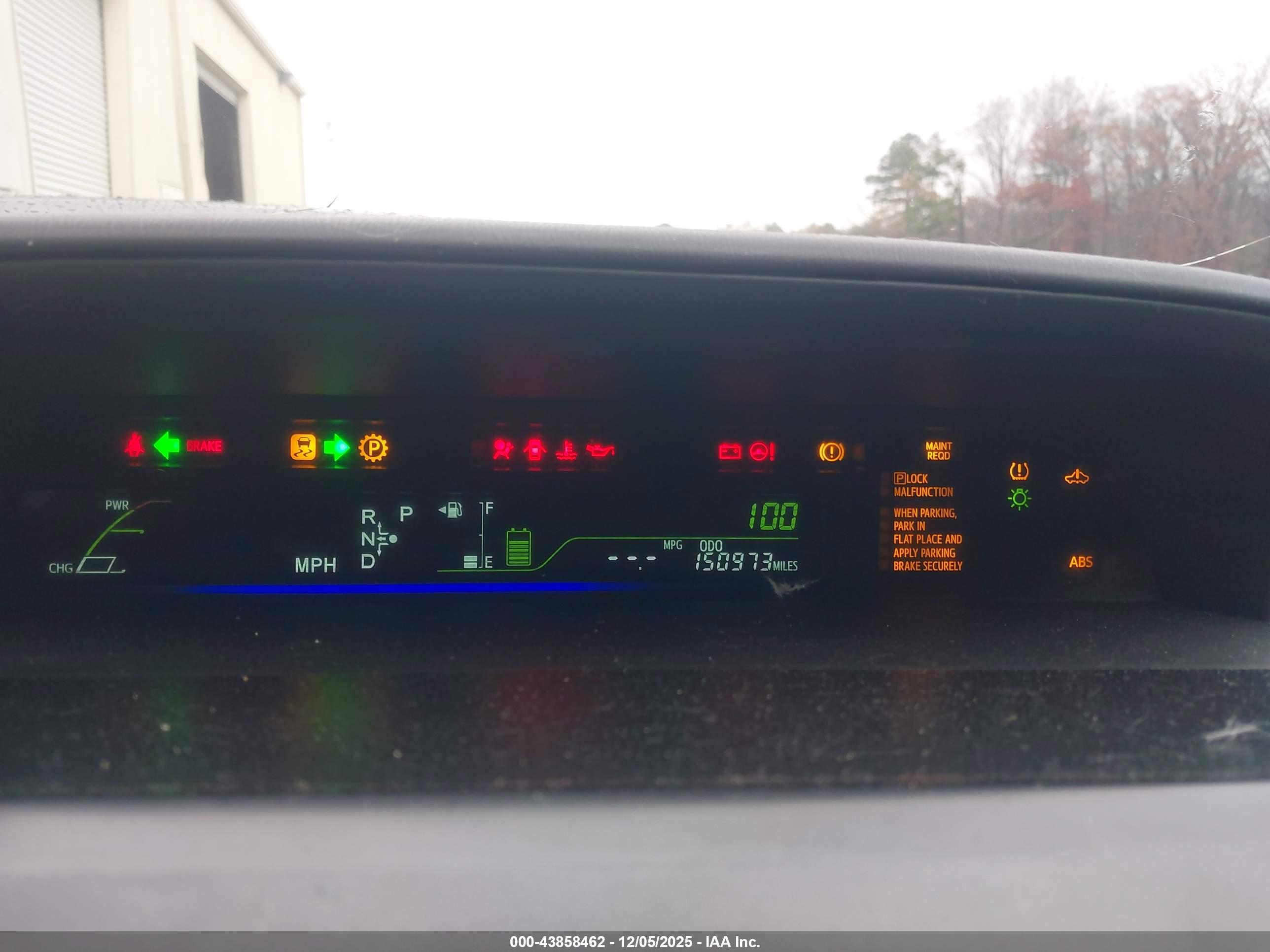 TOYOTA PRIUS image 7