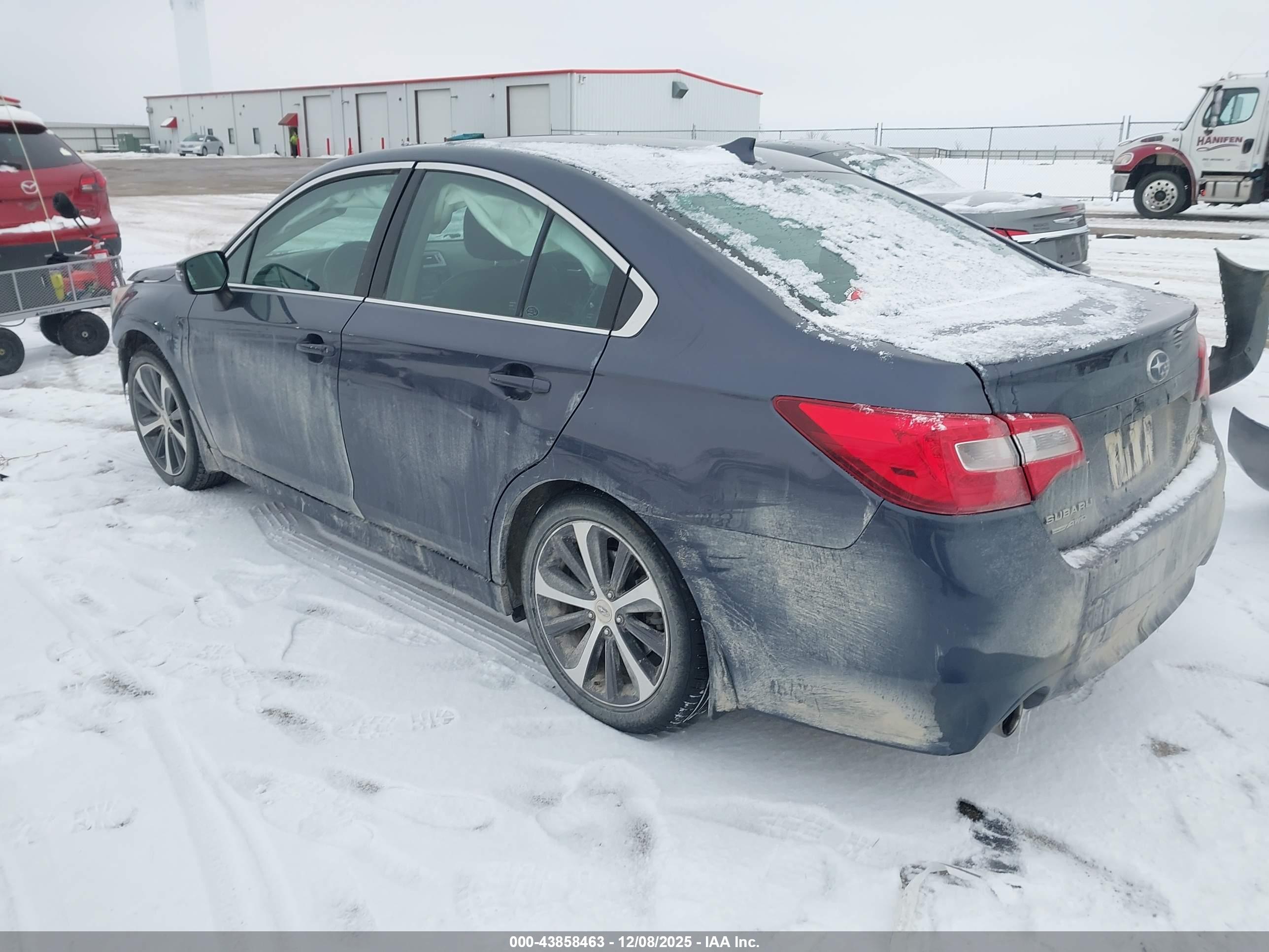 SUBARU LEGACY image 3