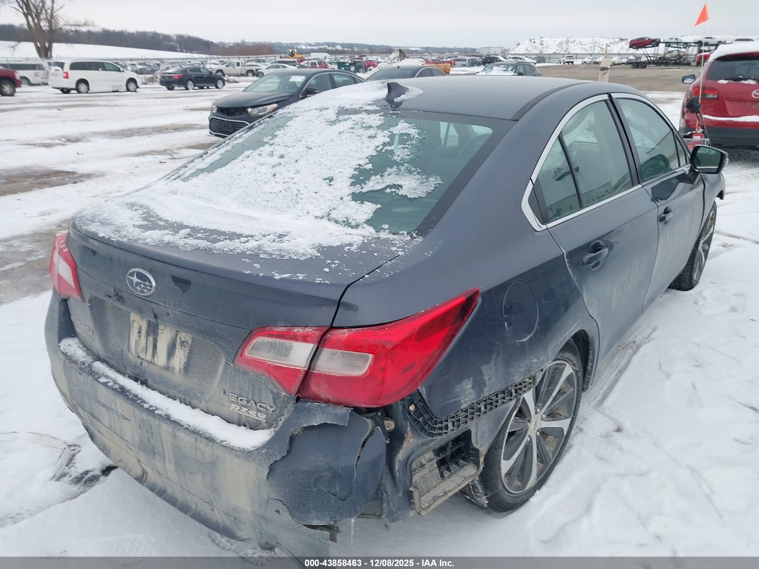 SUBARU LEGACY image 4