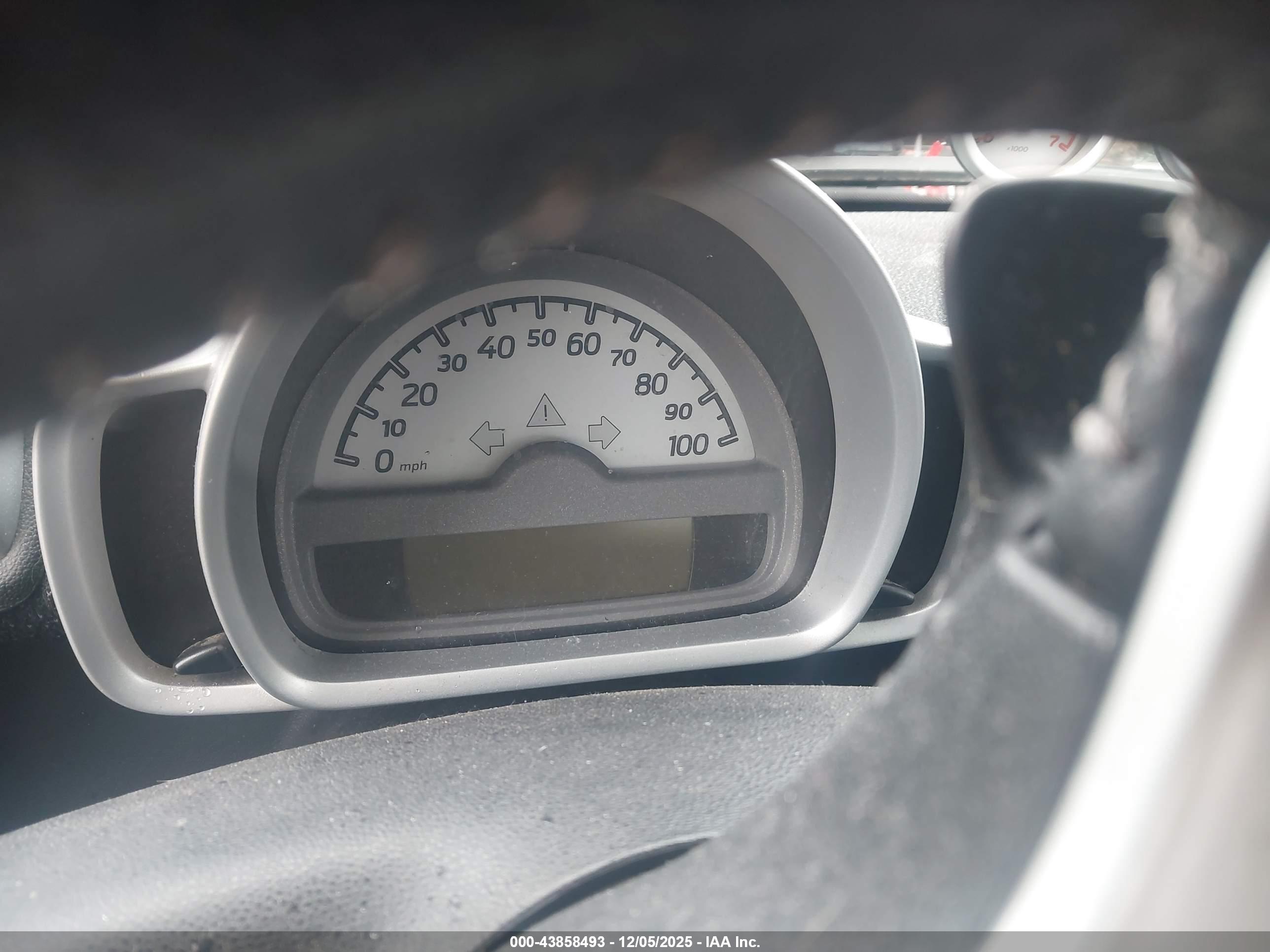 SMART FORTWO image 7