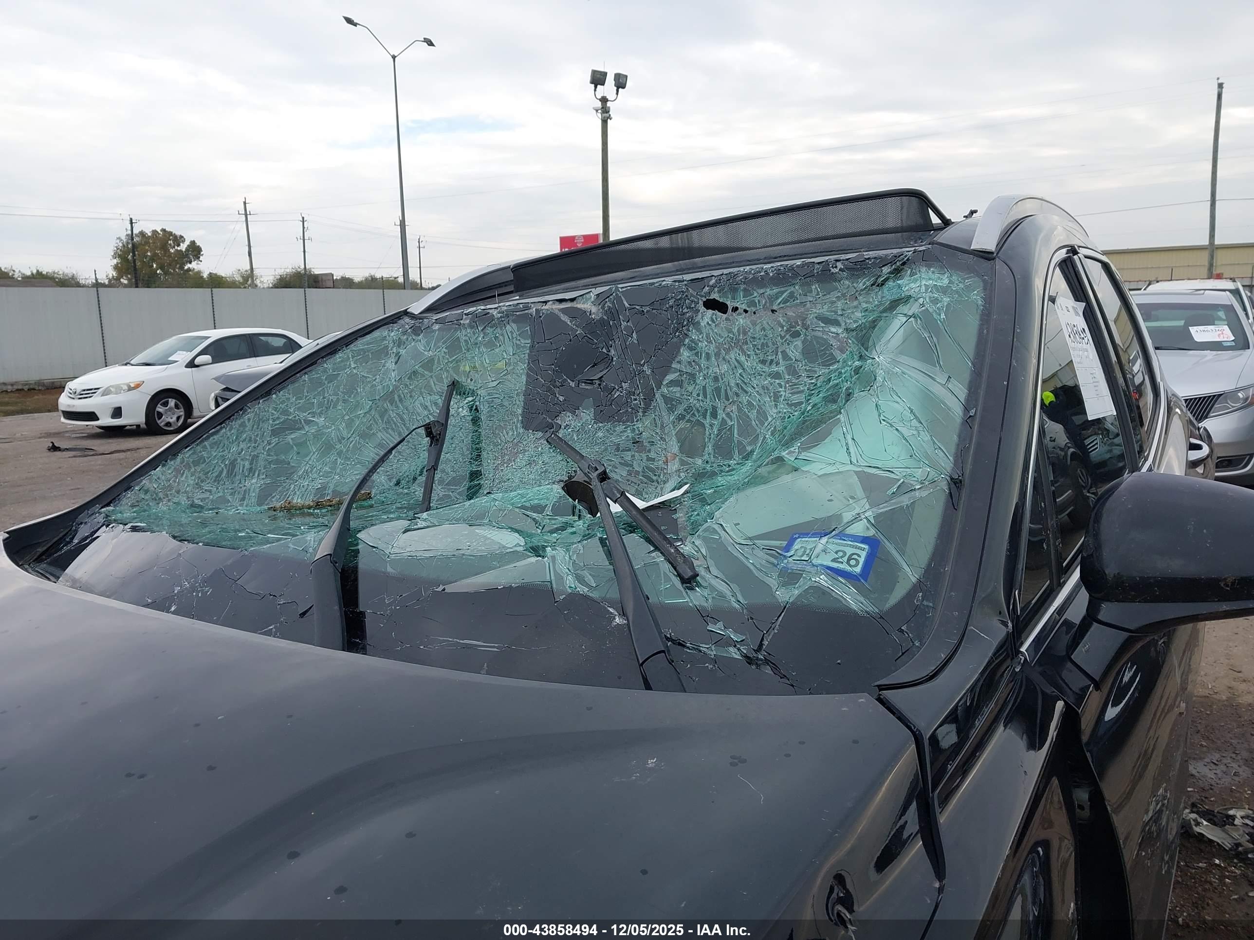 HYUNDAI SANTA image 6