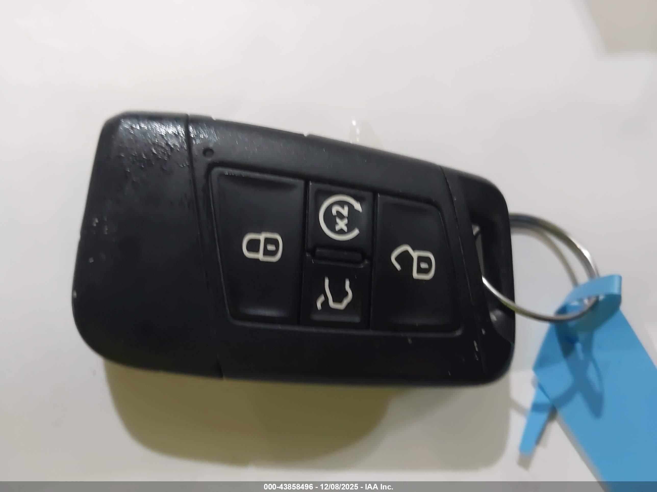 VOLKSWAGEN TIGUAN image 11