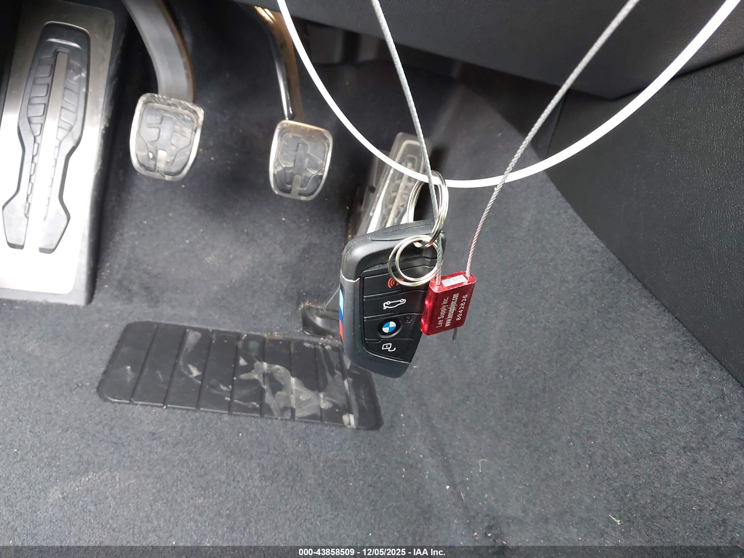 BMW M2 image 11